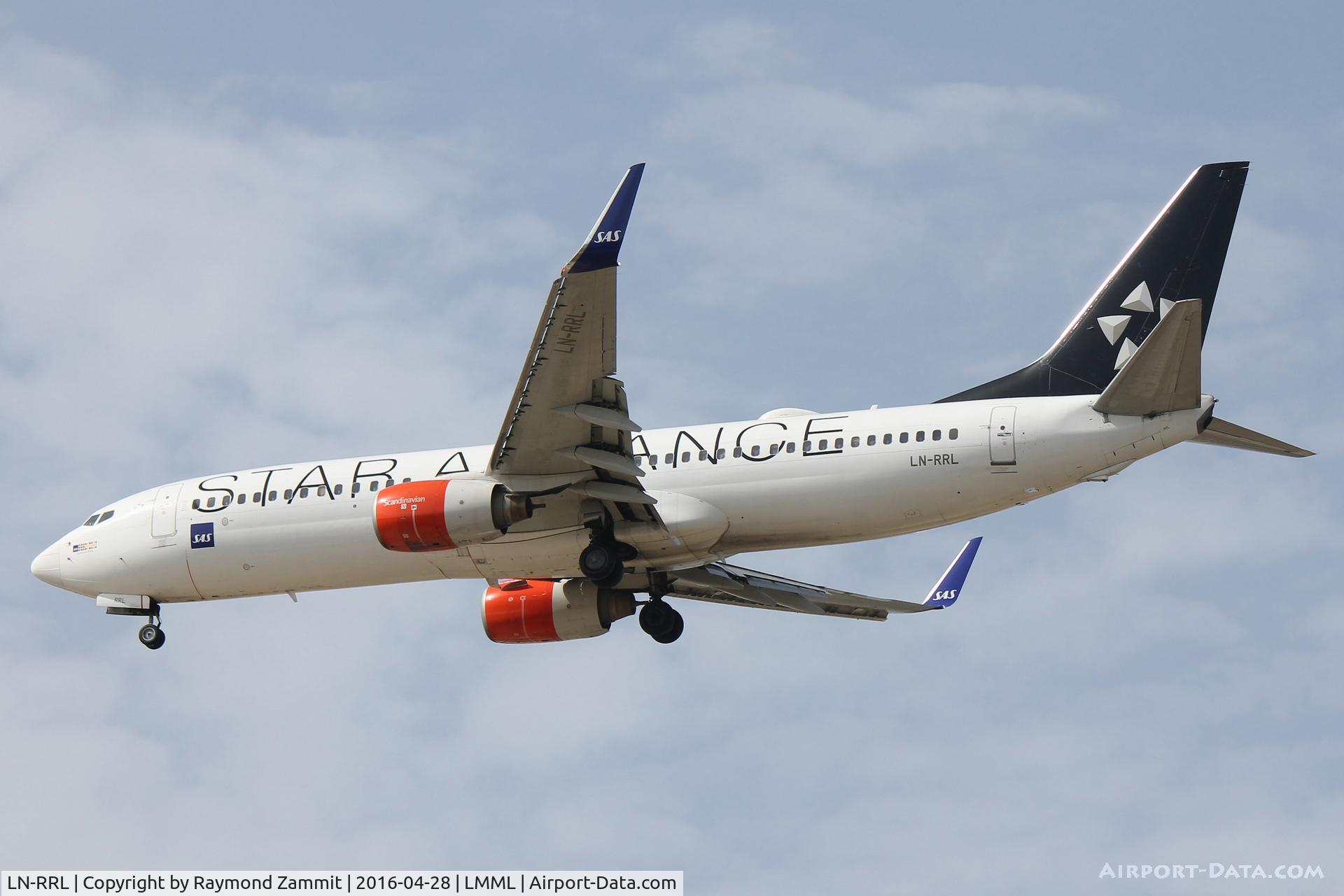 LN-RRL, 2003 Boeing 737-883 C/N 28328, B737-800 LN-RRL SAS in Star Alliance livery