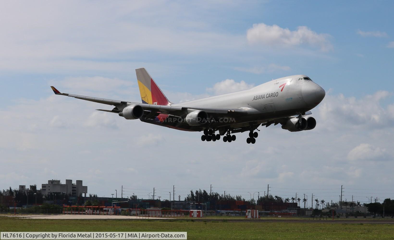 HL7616, 2004 Boeing 747-446F (SCD) C/N 33748, Asiana Cargo