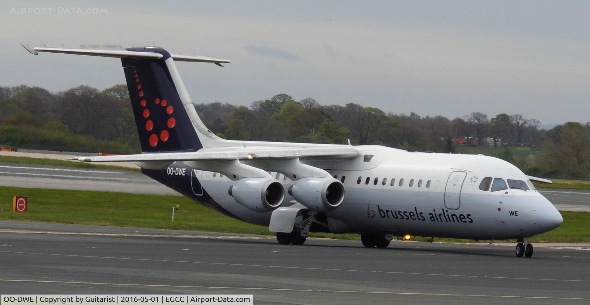 OO-DWE, 1998 British Aerospace Avro 146-RJ100 C/N E3327, At Manchester