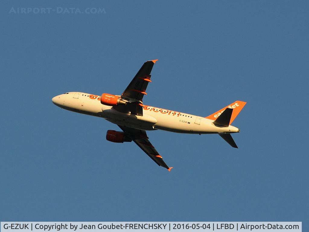 G-EZUK, 2011 Airbus A320-214 C/N 4749, EZY181G passing 4000 feet after take off to Nice