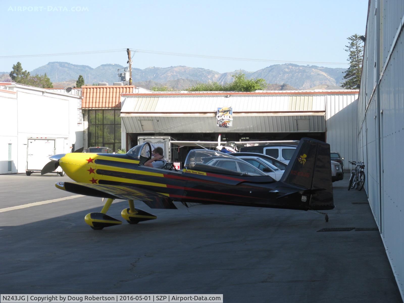 N243JG, 2001 Vans RV-8 C/N 80669, 2001 Grubbs VAN's RV-8, Lycoming IO-360, in front of it's hangar