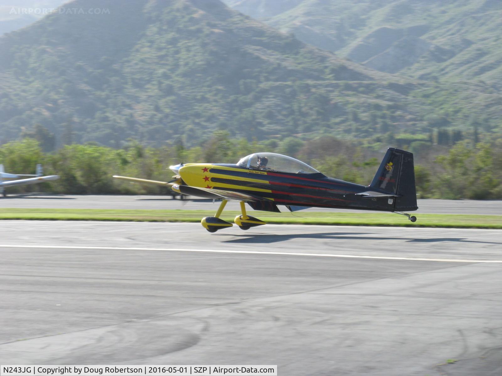 N243JG, 2001 Vans RV-8 C/N 80669, 2001 Grubbs VAN's RV-8, near touchdown Rwy 04