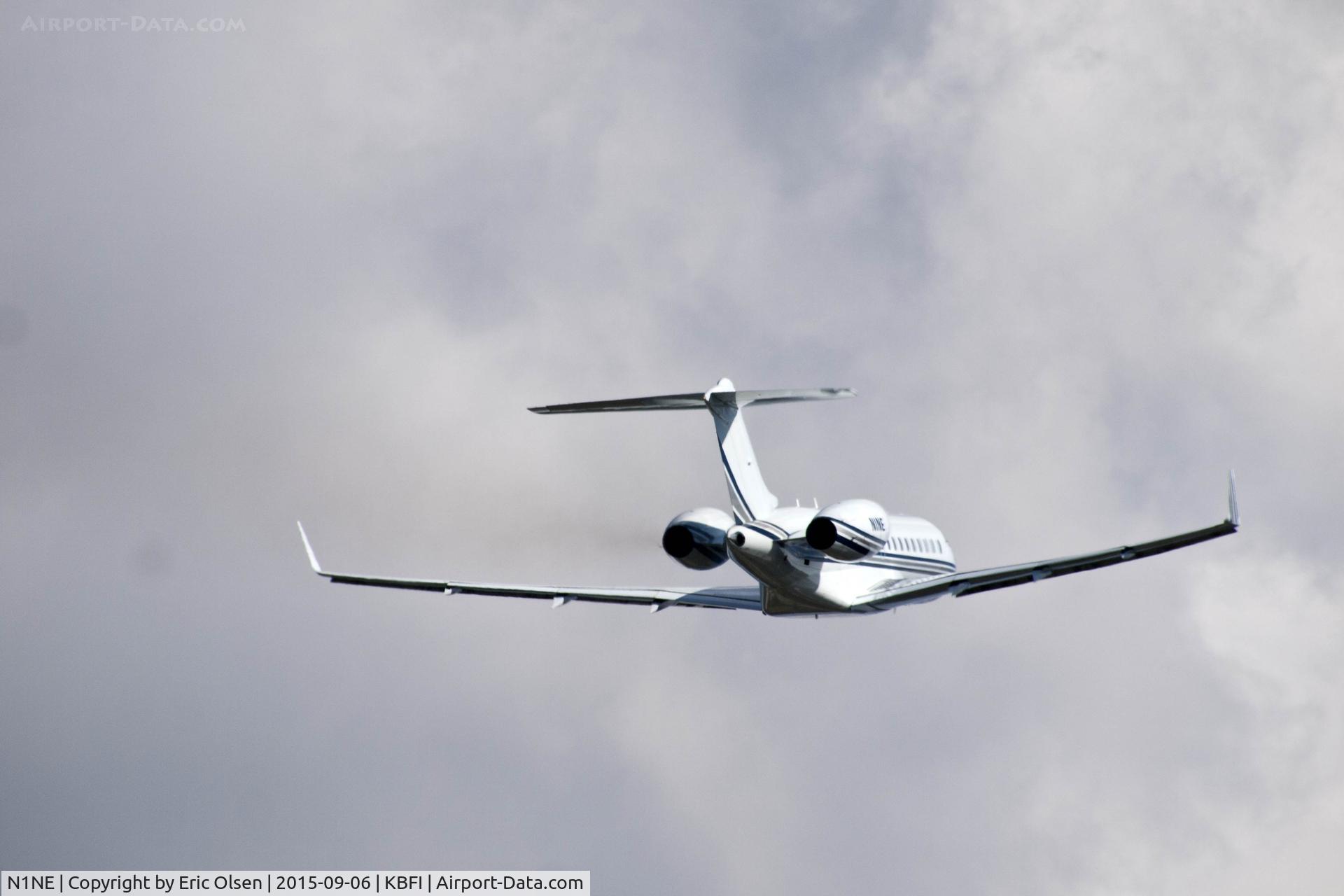 N1NE, 2006 Bombardier BD-700-1A10 Global Express XRS C/N 9205, BD-700 at Boeing Field.