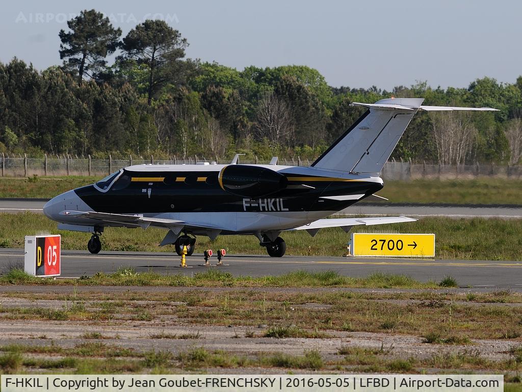 F-HKIL, 2010 Cessna 510 Citation Mustang Citation Mustang C/N 510-0346, Mustang departure