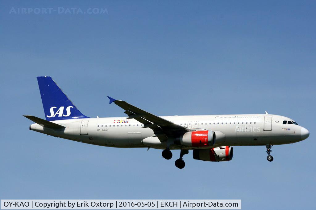 OY-KAO, 2006 Airbus A320-232 C/N 2990, OY-KAO landing rw 04L