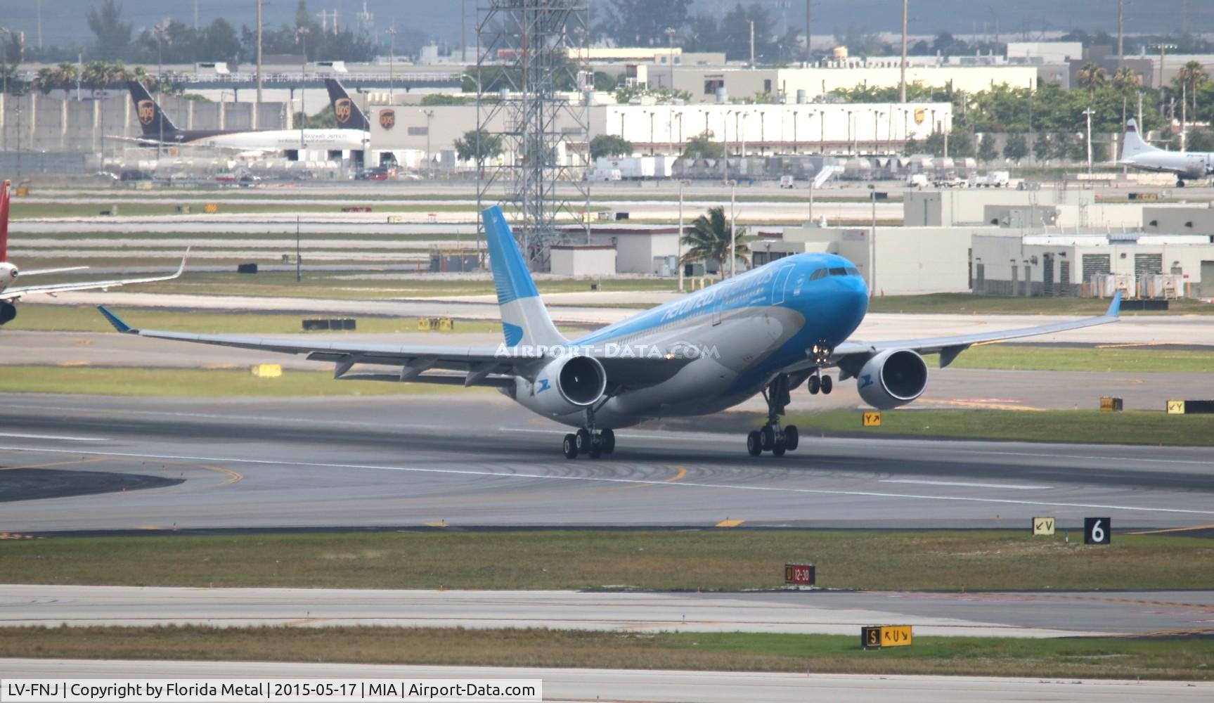 LV-FNJ, 1999 Airbus A330-223 C/N 300, Aerolineas Argentinas