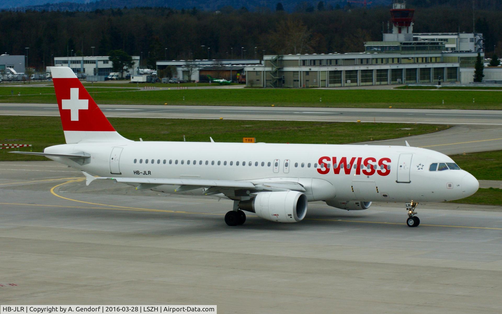 HB-JLR, 2012 Airbus A320-214 C/N 5037, Swiss, is here taxiing at Zürich-Kloten(LSZH)