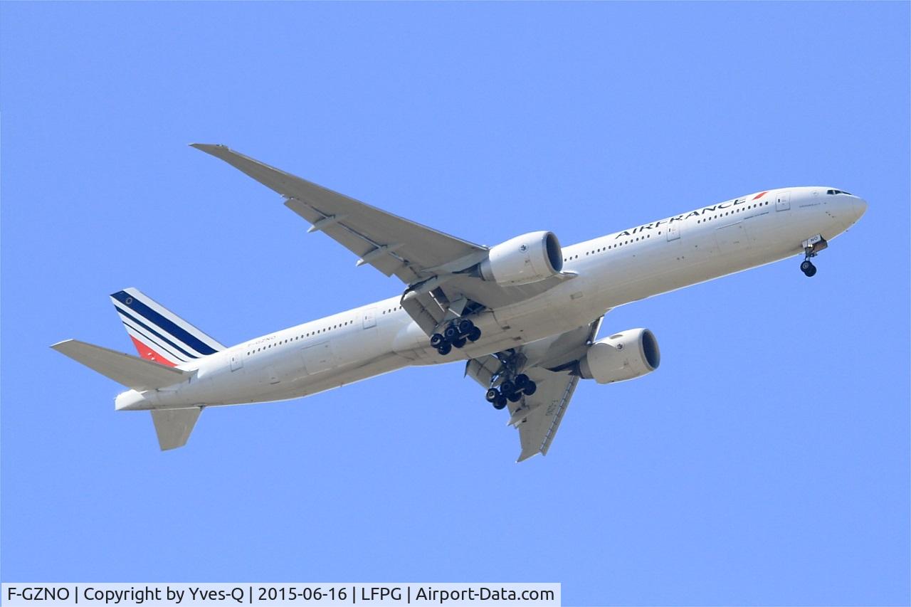 F-GZNO, 2012 Boeing 777-328/ER C/N 38665, Boeing 777-328ER, Short approach rwy 08R, Roissy Charles De Gaulle Airport (LFPG-CDG)