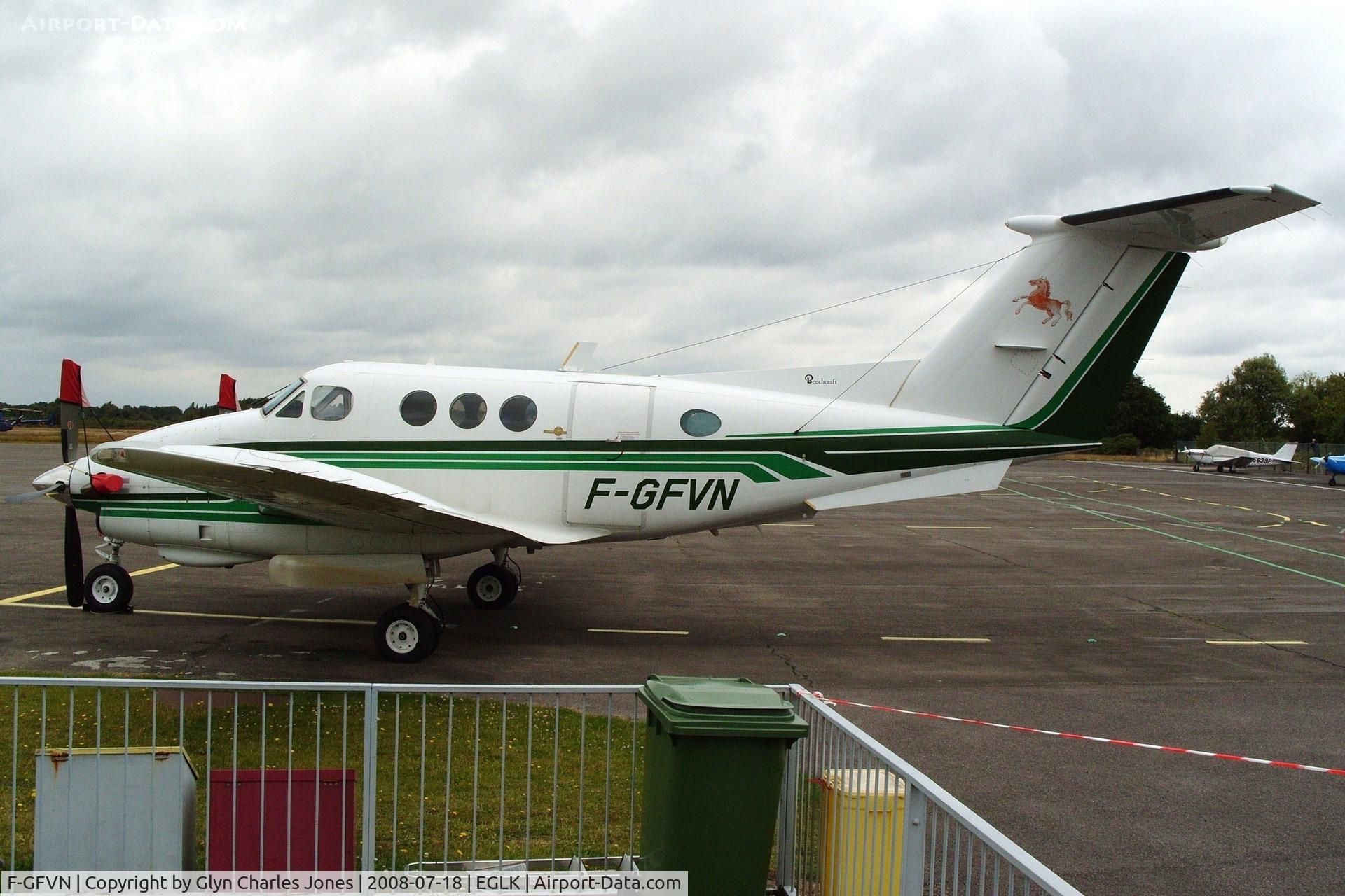 F-GFVN, 1981 Beech F90 King Air C/N LA-166, Unfortunately it was parked in front of the dustbins. Operator is SARL Electronique Mécanique & Conseils which translates as Mechanics & Electronics Ltd.