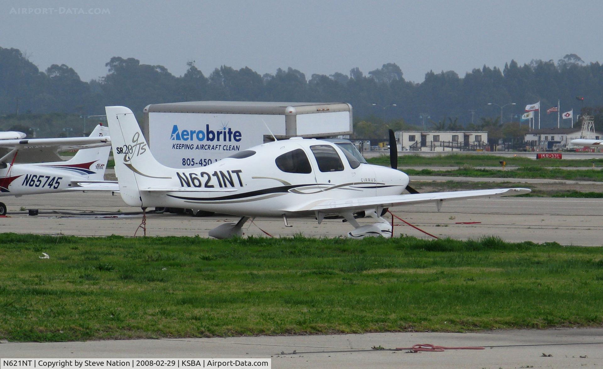 N621NT, 2006 Cirrus SR20 C/N 1679, Santa Barbara Cirrus Rentals 2006 Cirrus SR20 @ Santa Barbara Municipal Airport, CA