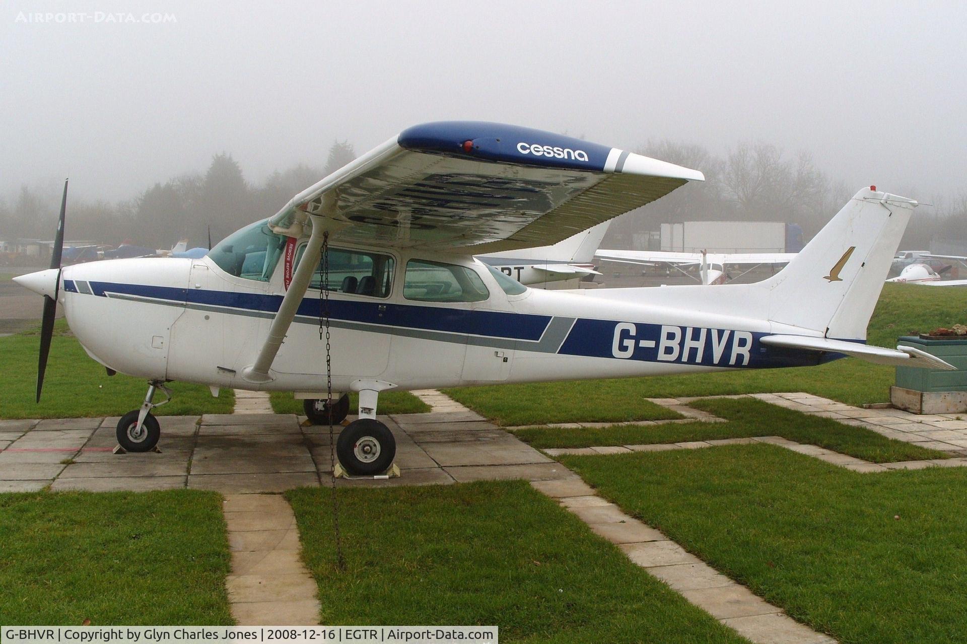 G-BHVR, 1978 Cessna 172N Skyhawk C/N 172-70196, Taken on a quiet cold and foggy day. With thanks to Elstree control tower who granted me authority to take photographs on the aerodrome. Previously N738SG. Owned by Victor Romeo Group.