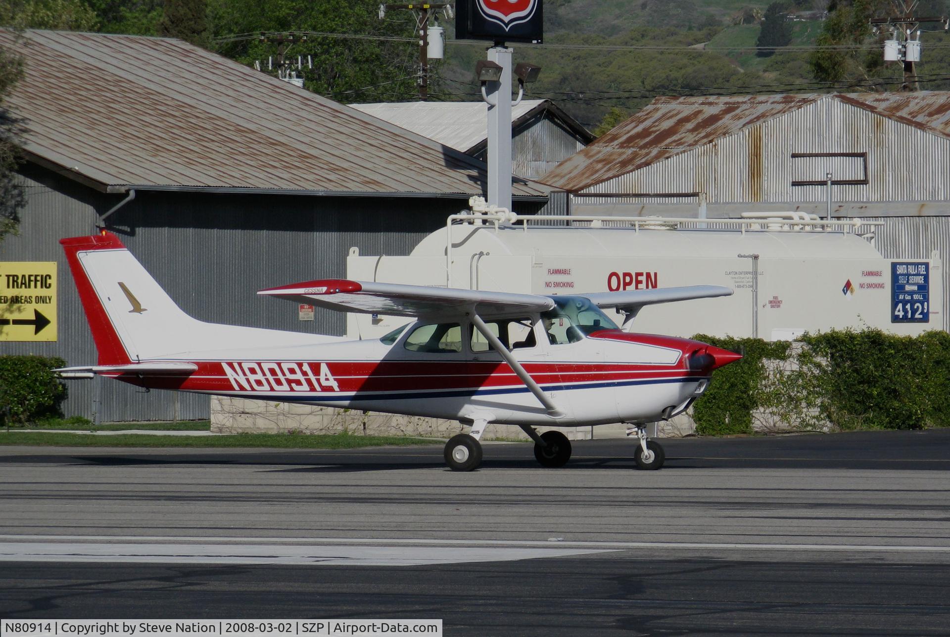 N80914, 1976 Cessna 172M C/N 17266799, Locally-based 1976 Cessna 172M Skyhawk taxis for take-off @ Santa Paula Airport, CA