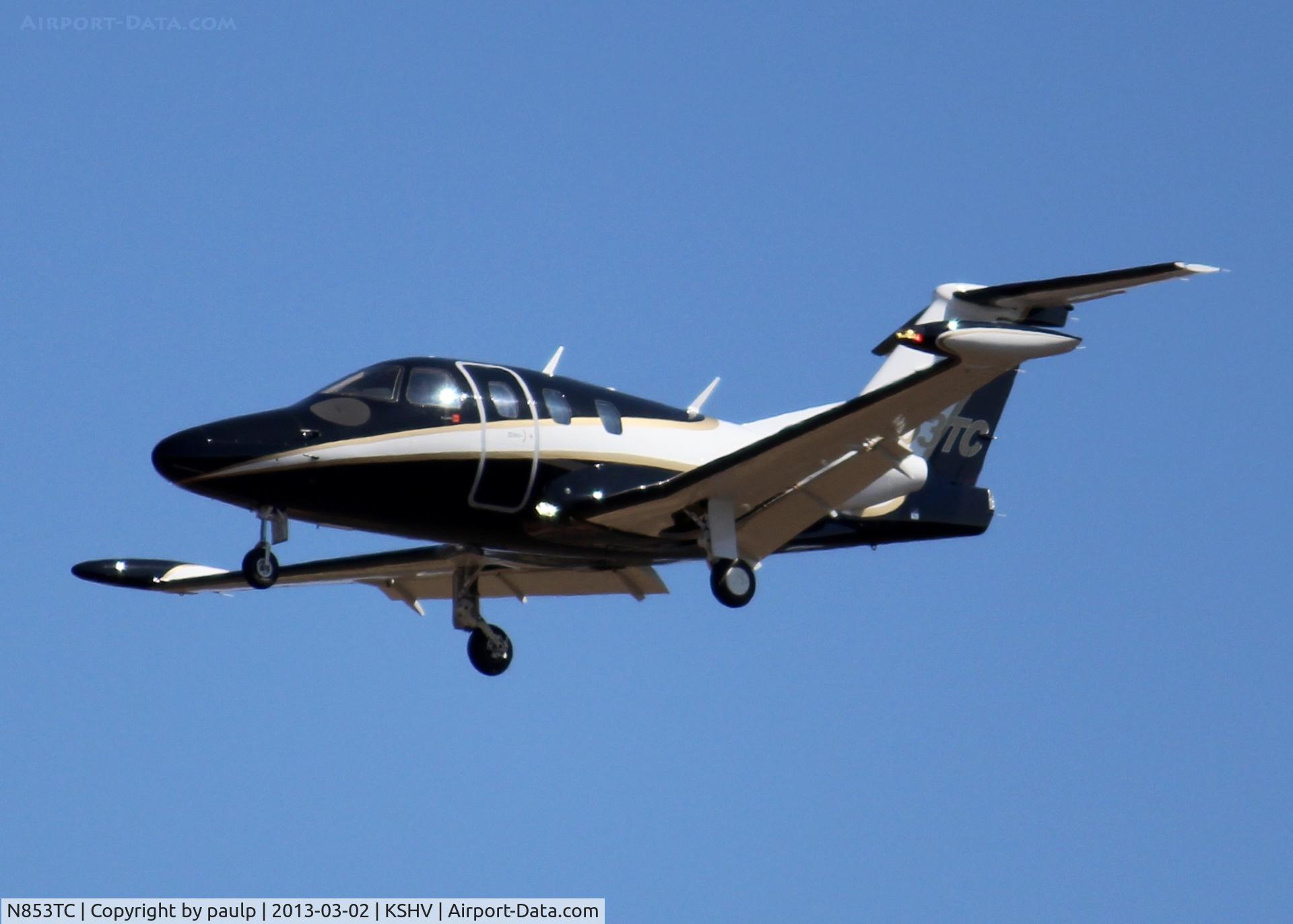 N853TC, 2008 Eclipse Aviation Corp EA500 C/N 000245, Landing at Shreveport Regional.