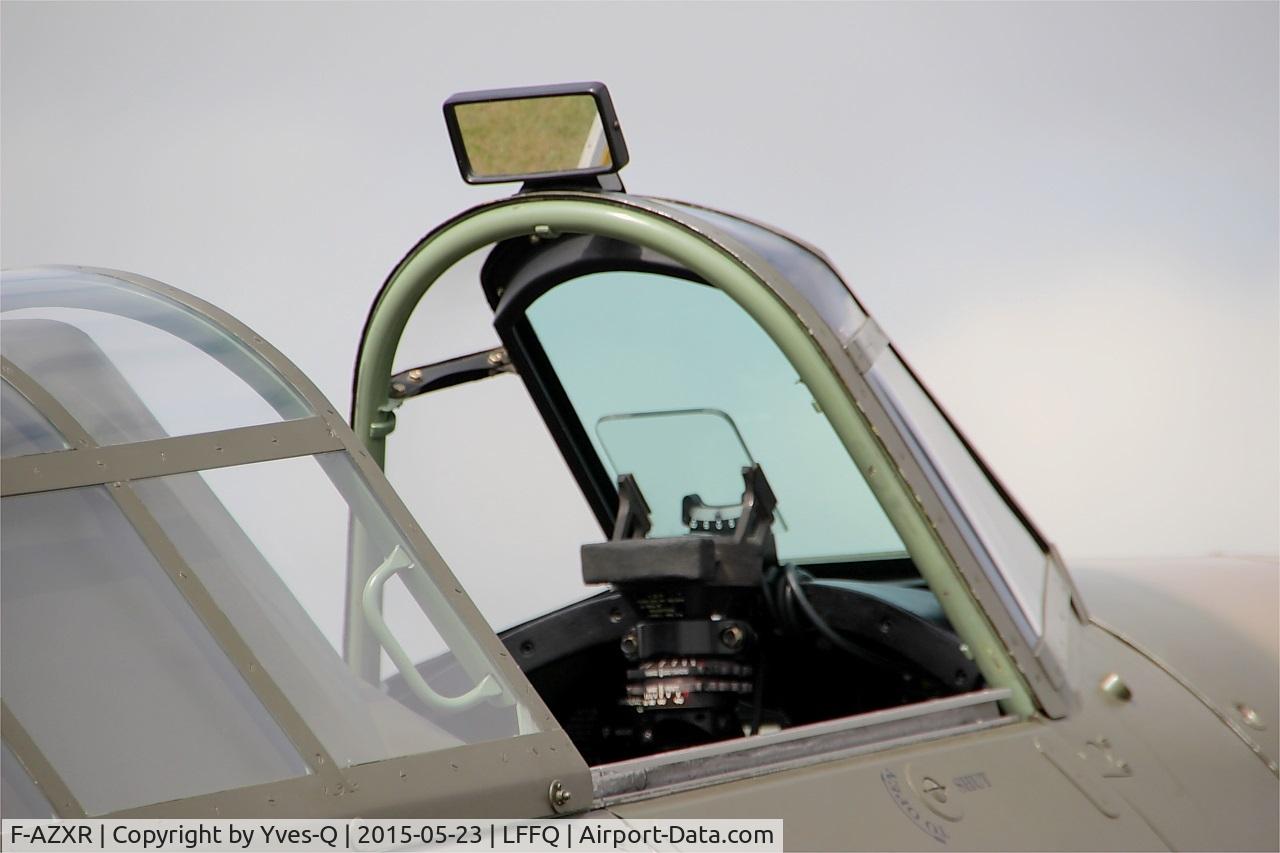 F-AZXR, Hawker Hurricane IIA C/N Not found ZK-TPK, Hawker Hurricane Mk.IIa, Close view of cockpit, La Ferté-Alais airfield (LFFQ) Air show 2015