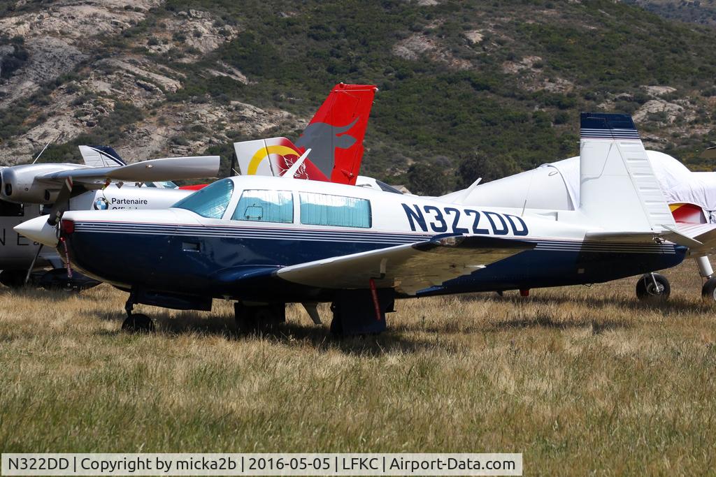 N322DD, 1980 Mooney M20K C/N 25-0414, Parked