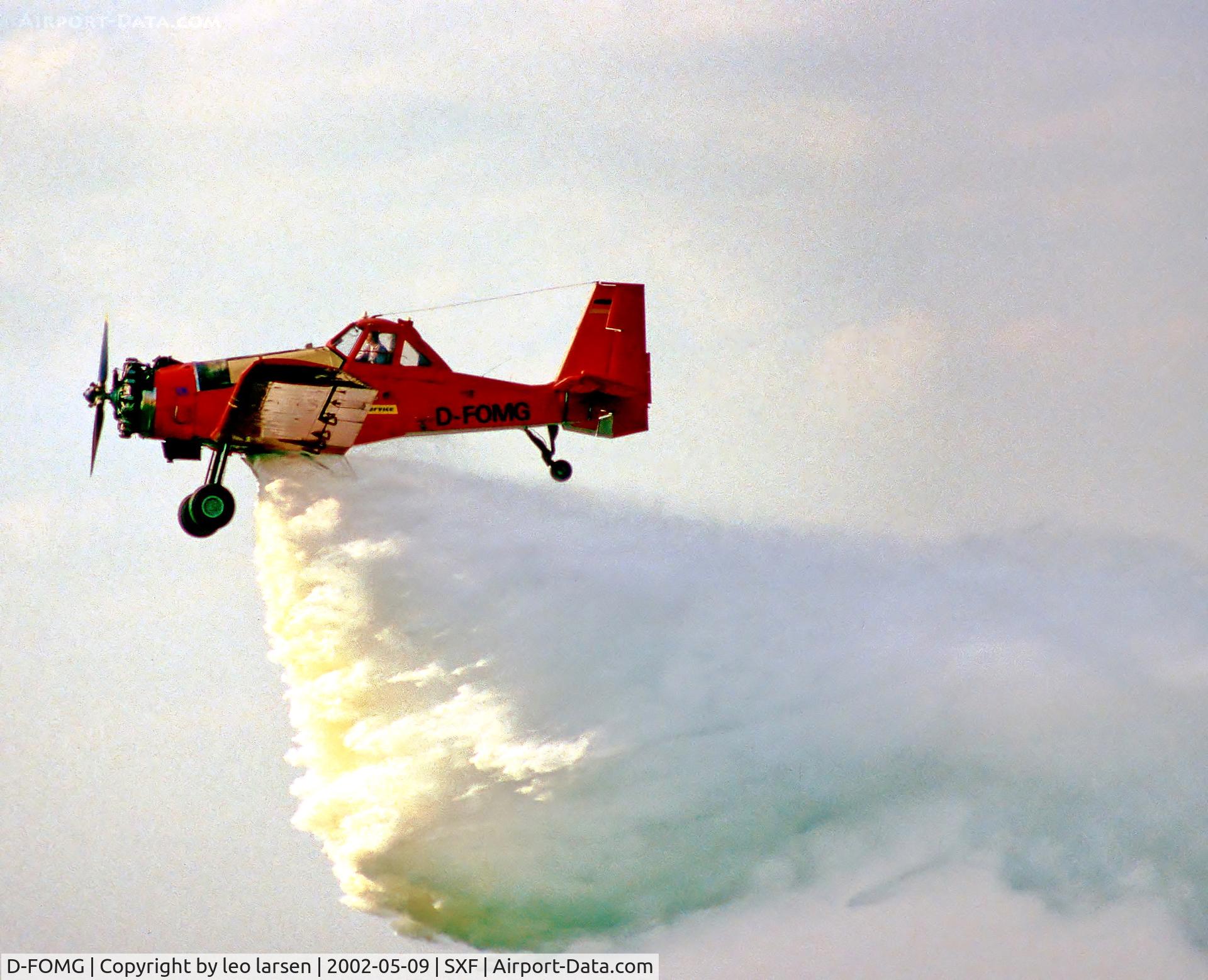 D-FOMG, 1989 PZL-Mielec M-18A Dromader C/N 1Z021-13, Berlin Air Show 9.5.02