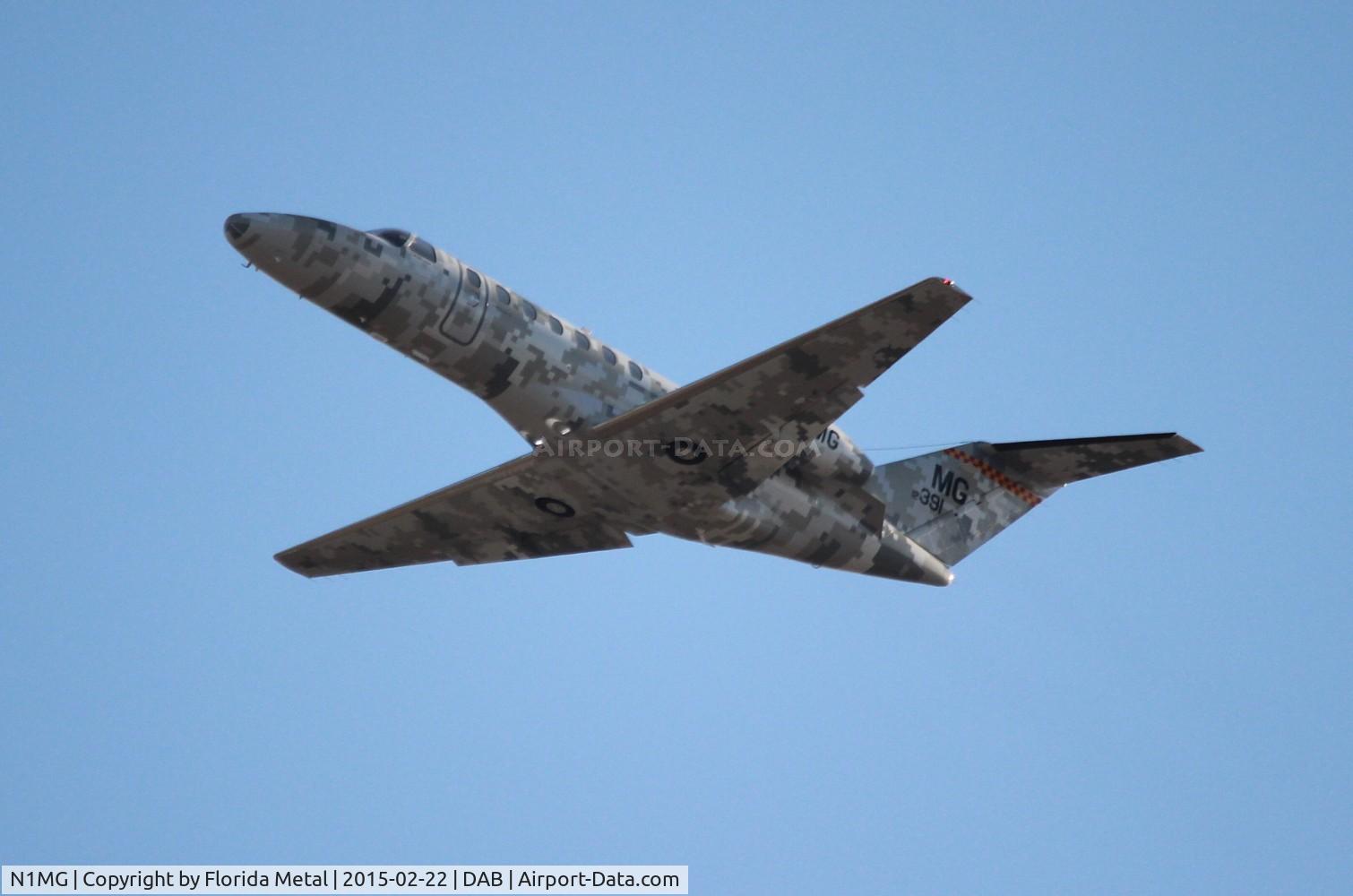 N1MG, 2012 Cessna 525B CitationJet CJ3 C/N 525B-0391, Scotts Miracle Grow