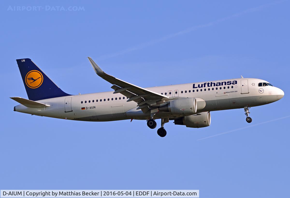 D-AIUM, 2015 Airbus A320-214 C/N 6577, D-AIUM
