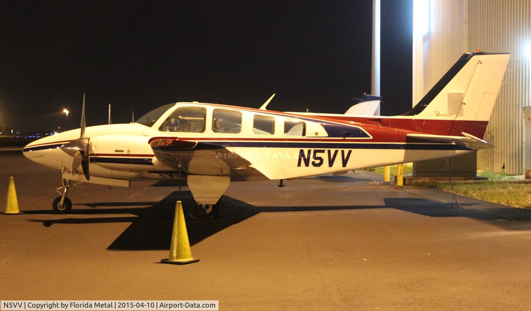 N5VV, 1982 Beech 58 Baron C/N TH1334, Beech 58 Baron