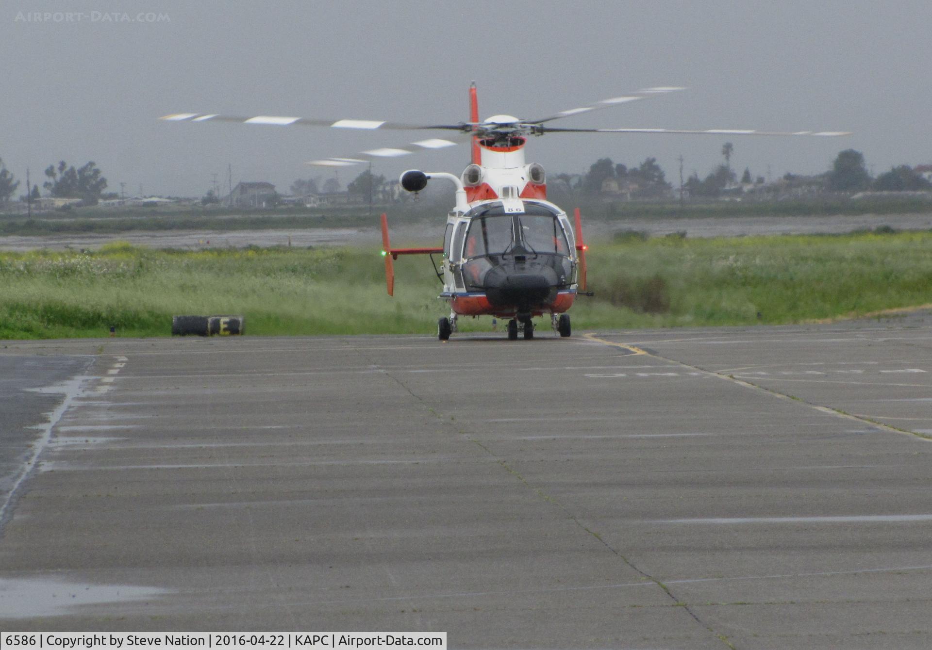 6586, Aerospatiale MH-65D Dolphin C/N 6285, USCG Aerospatiale HH-65C from CGAS San Francisco, CA head-on shot @ Napa County Airport, CA