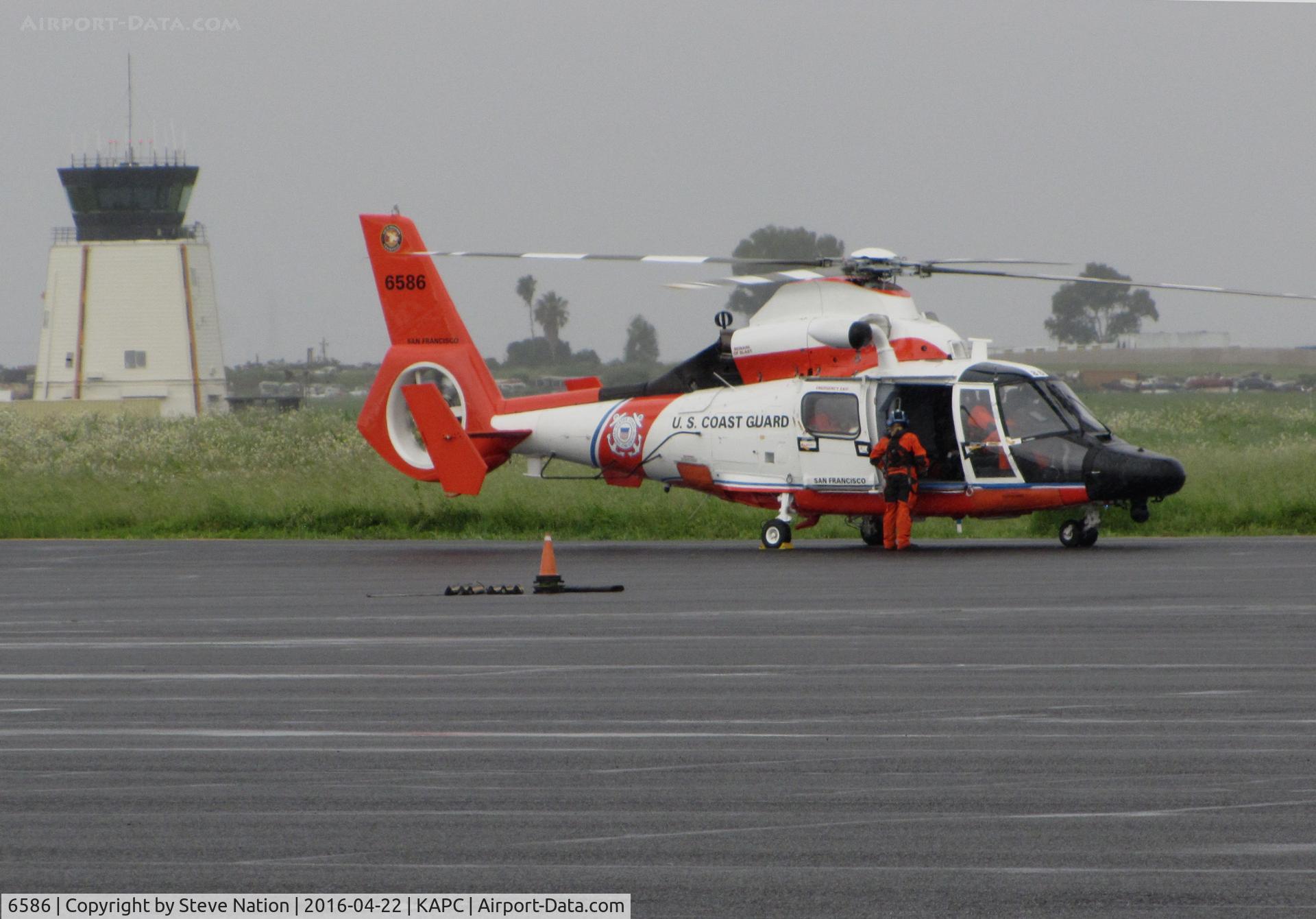 6586, Aerospatiale MH-65D Dolphin C/N 6285, USCG Aerospatiale HH-65C from CGAS San Francisco, CA waiting for fuel @ Napa County Airport, CA