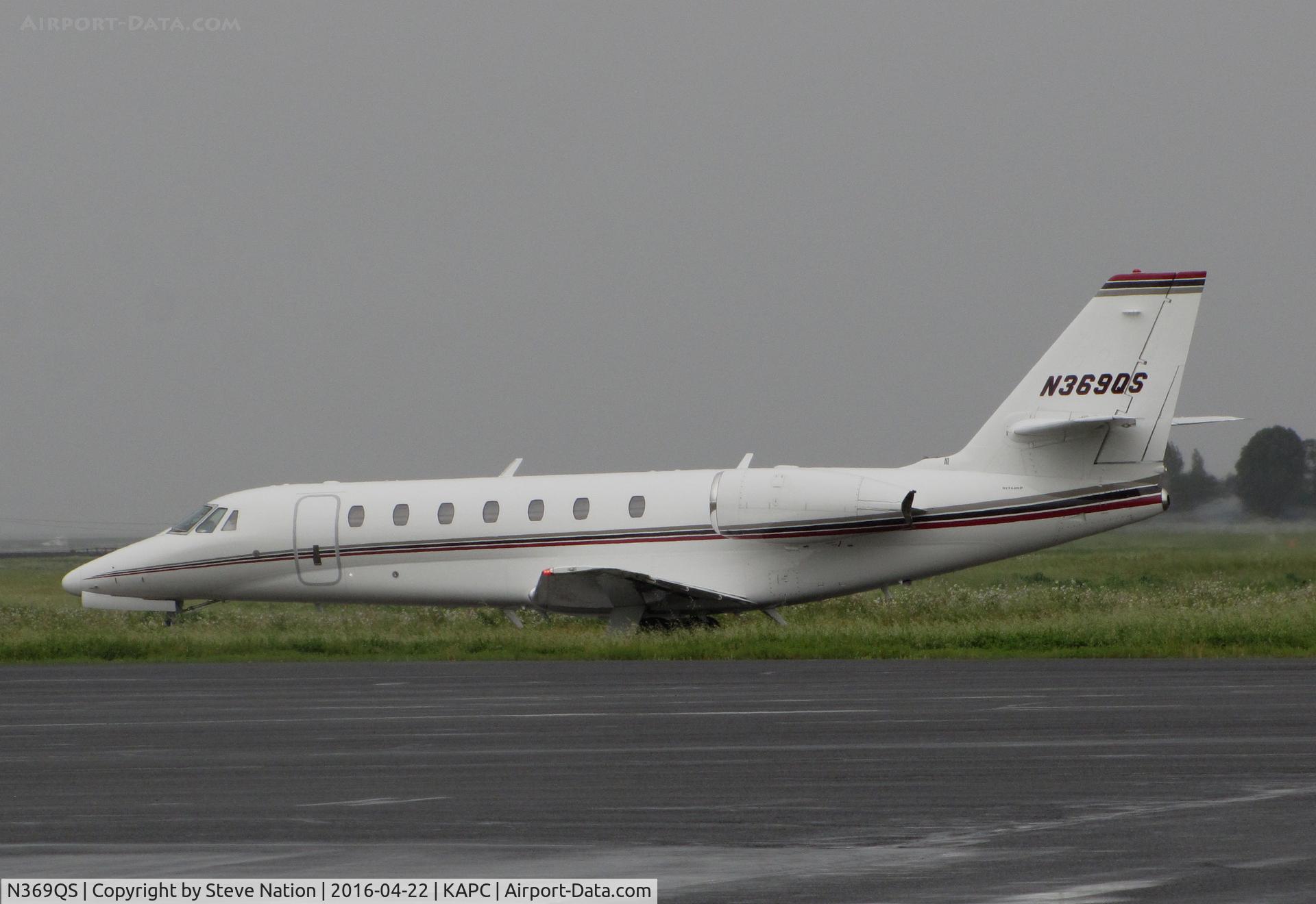 N369QS, 2006 Cessna 680 Citation Sovereign C/N 680-0081, NetJets 2006 Cessna 680 Citation Sovereign taxis for take-off @ Napa County Airport, CA - the grass was mowed the following week!