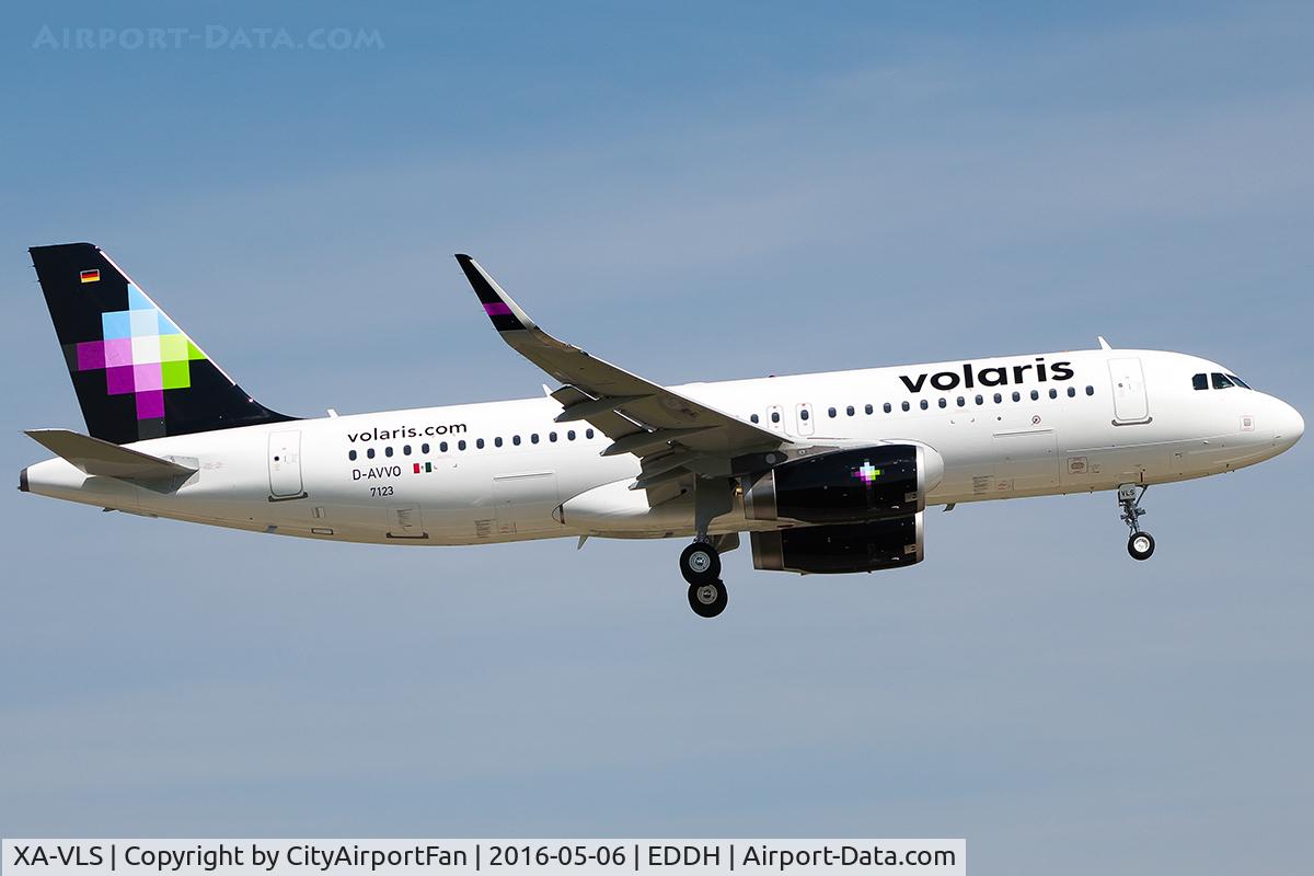 XA-VLS, 2016 Airbus A320-233 C/N 7123, Volaris (VOI/Y4) performing low approach