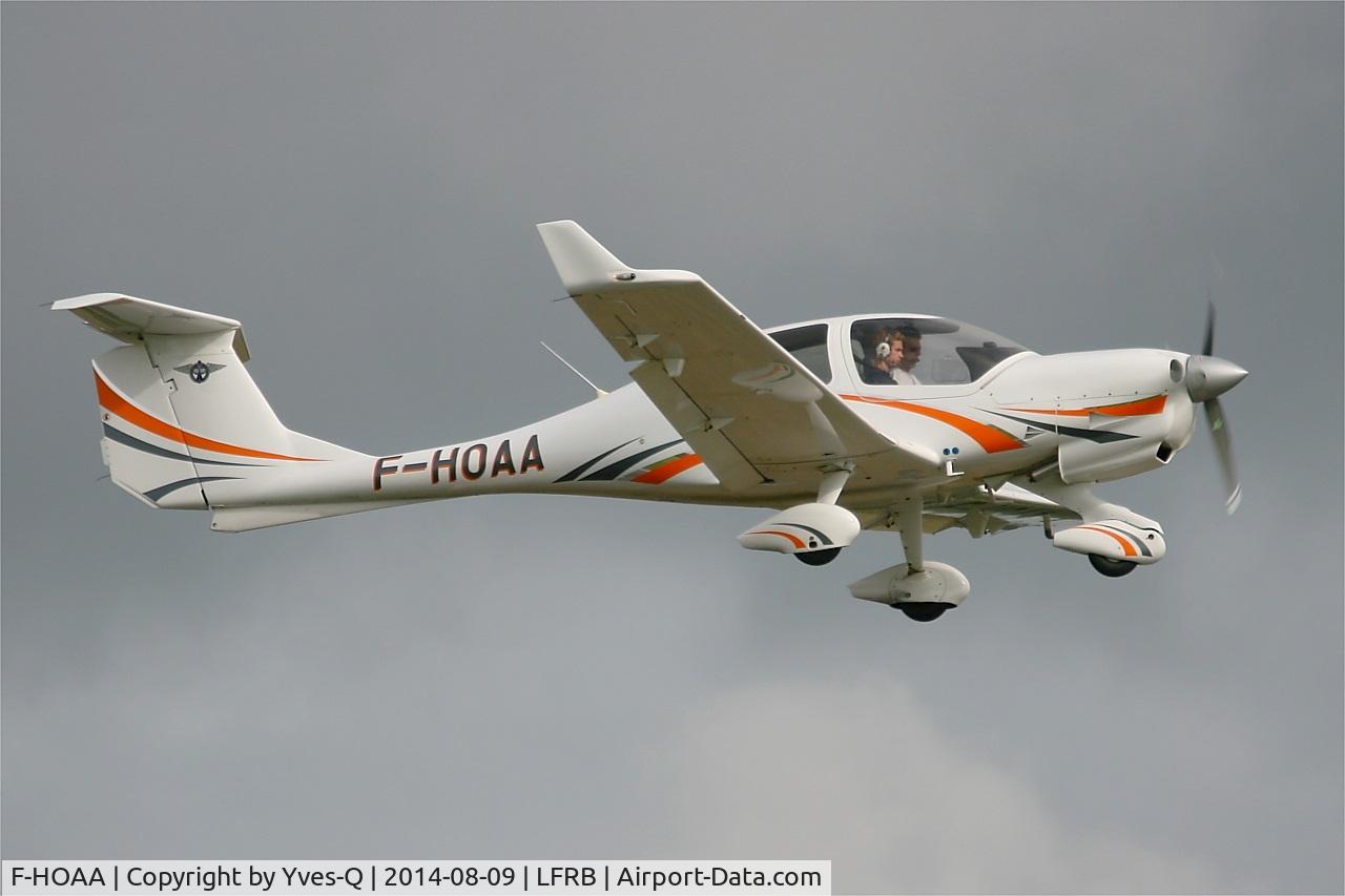 F-HOAA, Diamond DA-40 Diamond Star C/N D4.148, Diamond DA-40 Diamond Star, Take off rwy 07R, Brest-Bretagne Airport (LFRB-BES)