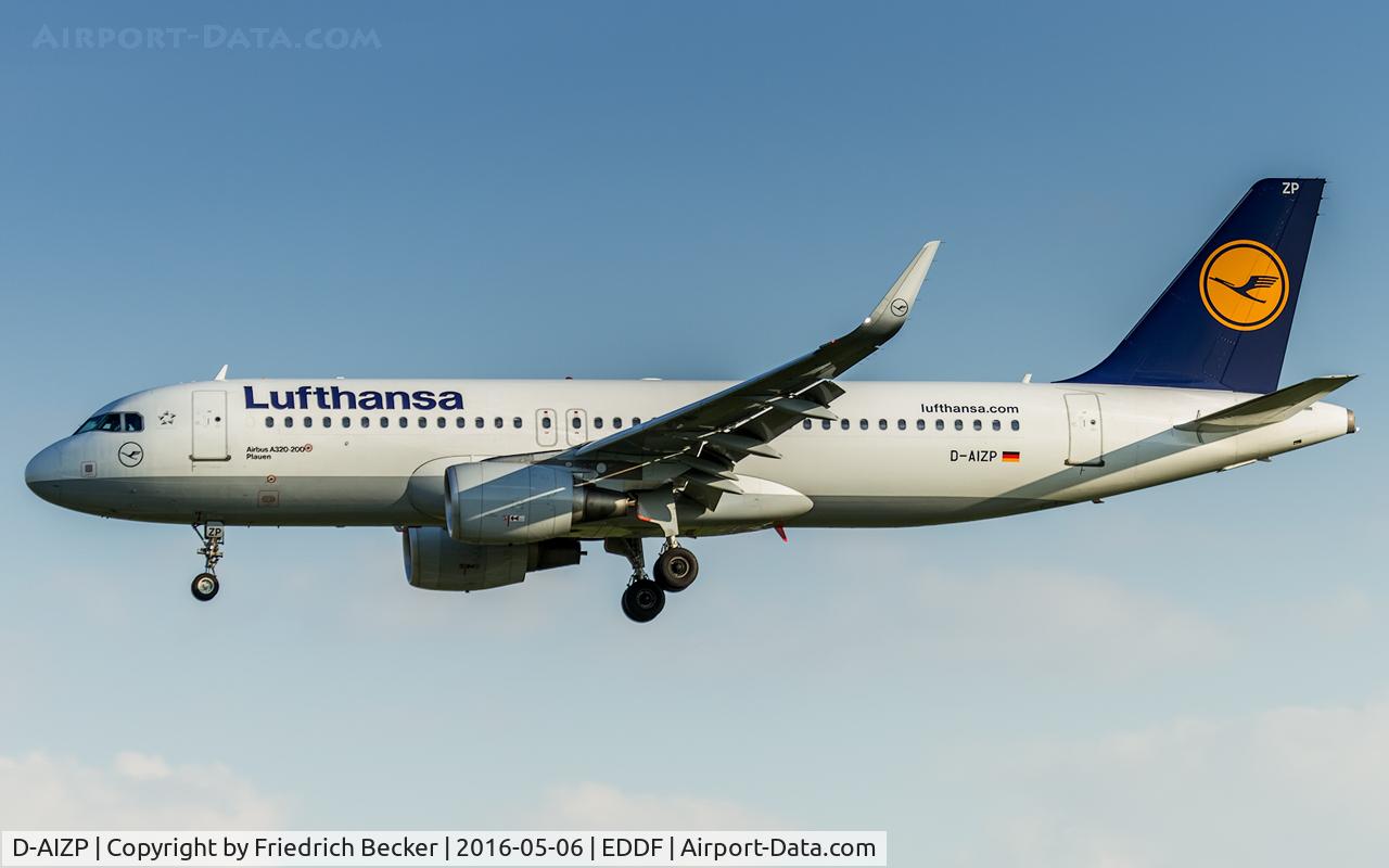 D-AIZP, 2013 Airbus A320-214 C/N 5487, on final RW07L