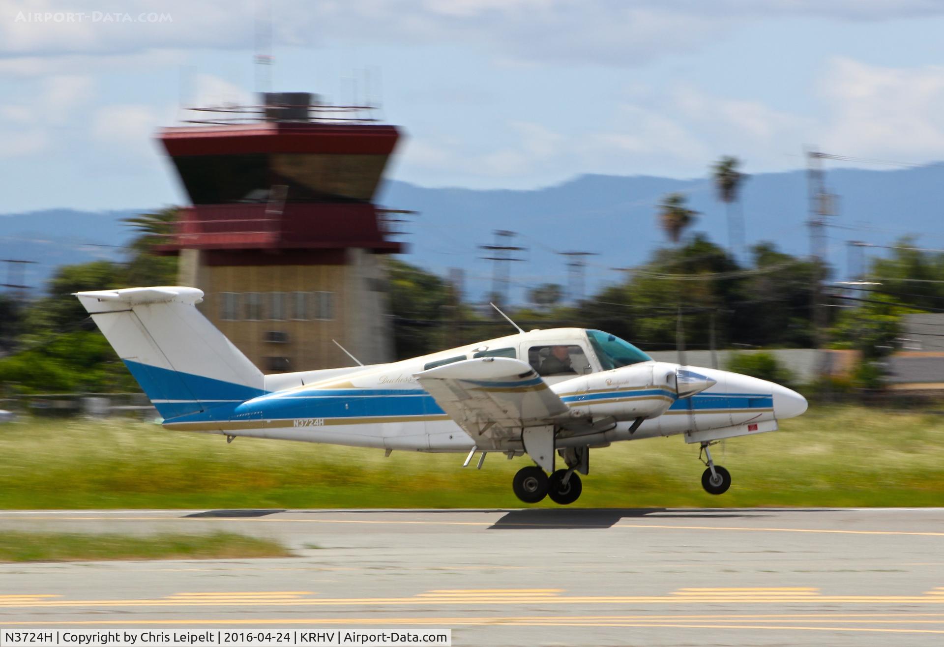 N3724H, 1982 Beech 76 Duchess C/N ME-350, Locally-based 1982 Beechcraft Duchess departing runway 31R at Reid Hillview Airport, San Jose, CA.