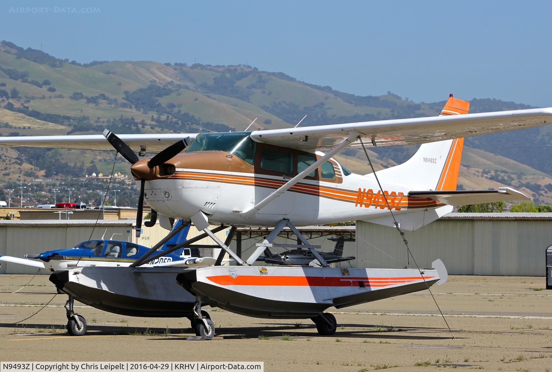 N9493Z, 1981 Cessna TU206G II Turbo Stationair C/N U20606527, Locally-based 1981 Cessna TU206G Turbo on floats parked at its tie down at Reid Hillview Airport, San Jose, CA. This has been sitting for quite some time..