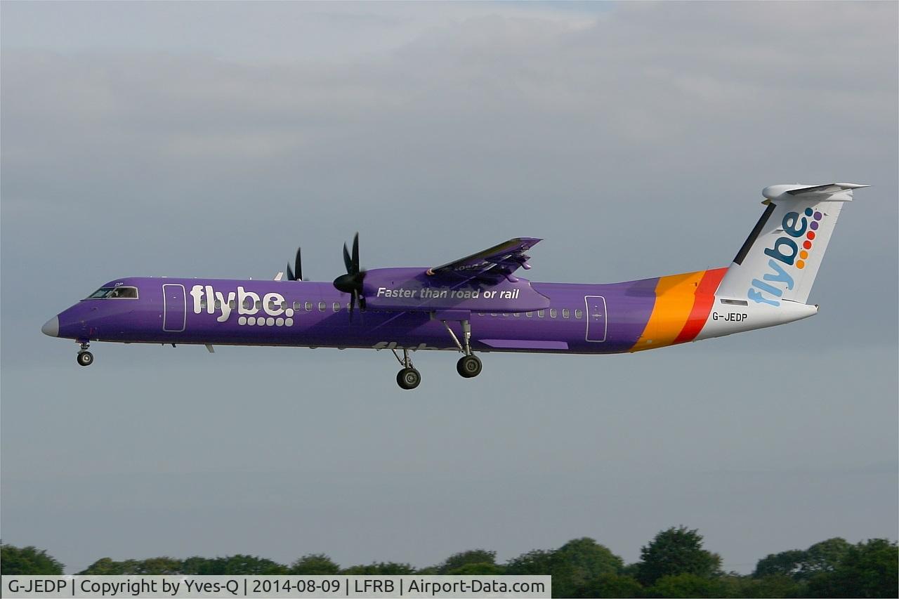 G-JEDP, 2003 De Havilland Canada DHC-8-402Q Dash 8 C/N 4085, De Havilland Canada DHC-8-402Q Dash 8, On final rwy 25L, Brest-Bretagne airport (LFRB-BES)