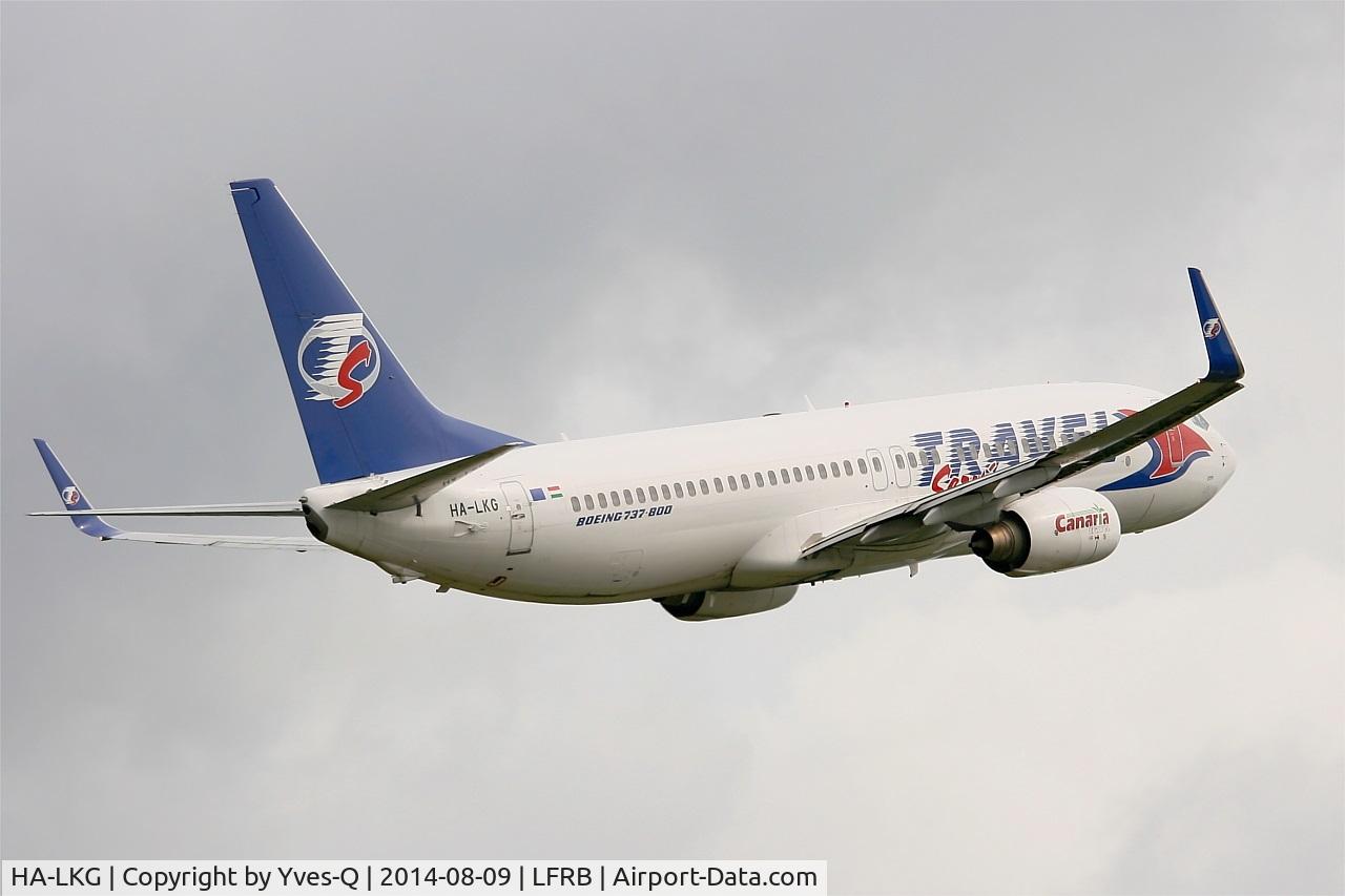 HA-LKG, 2001 Boeing 737-8CX C/N 32362, Boeing 737-8CX, Take off rwy 07R, Brest-Bretagne airport (LFRB-BES)