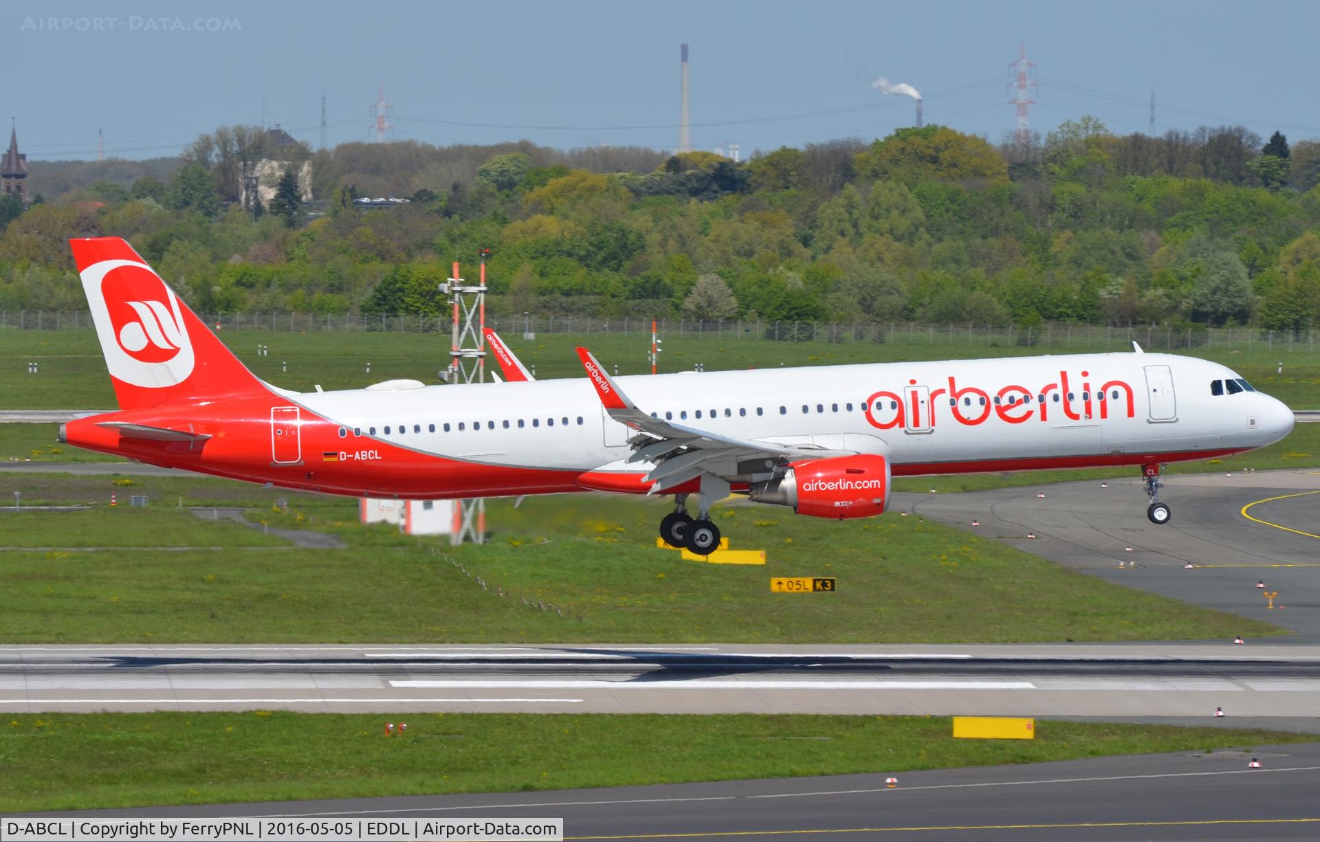 D-ABCL, 2014 Airbus A321-211 C/N 6168, Air Berlin A321 floating in.
