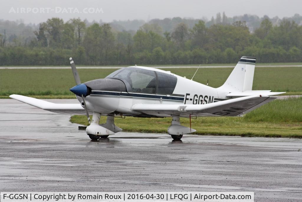F-GGSN, Robin DR-400-120 C/N 1862, Parked