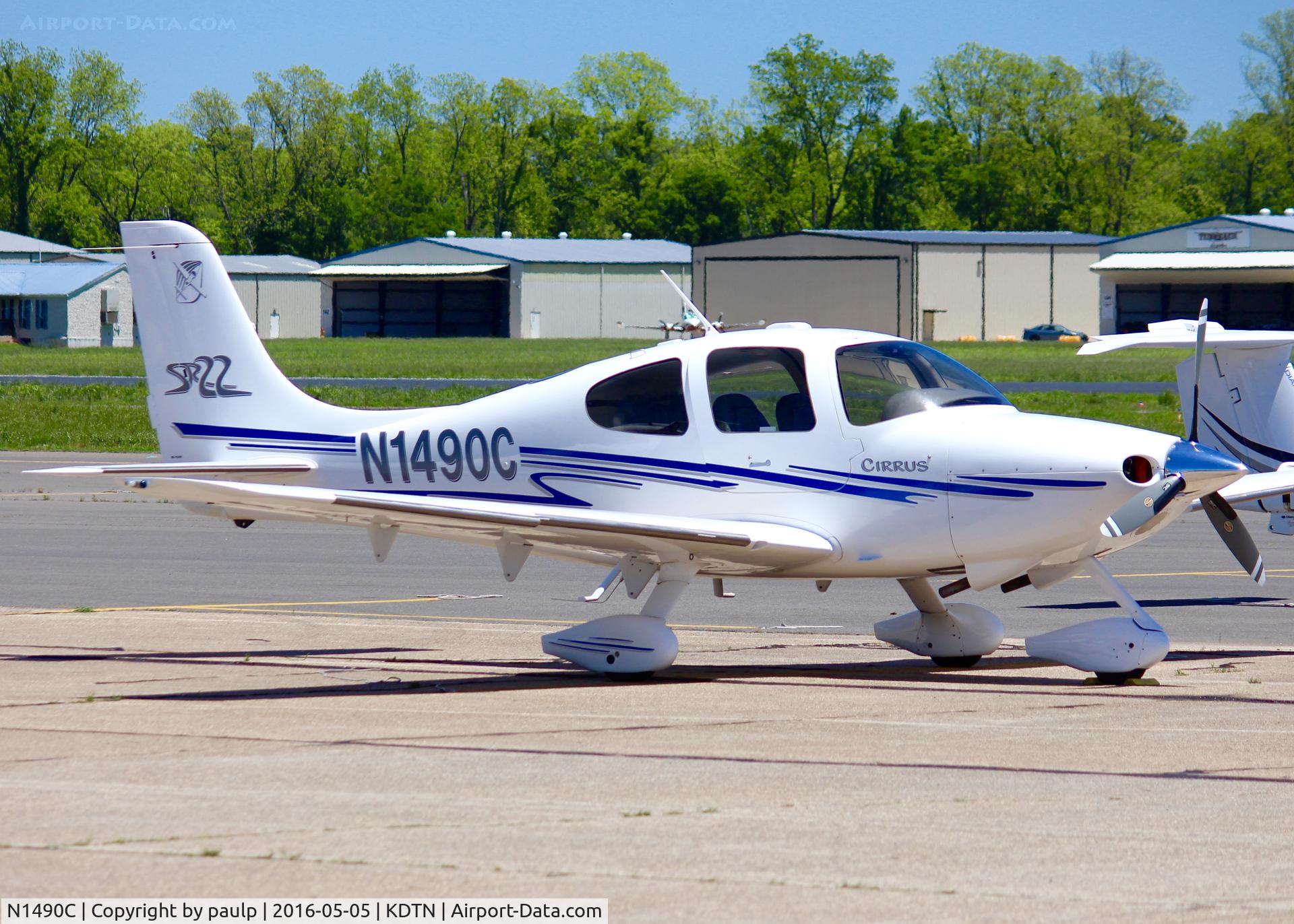 N1490C, 2003 Cirrus SR22 C/N 0507, At Downtown Shreveport.