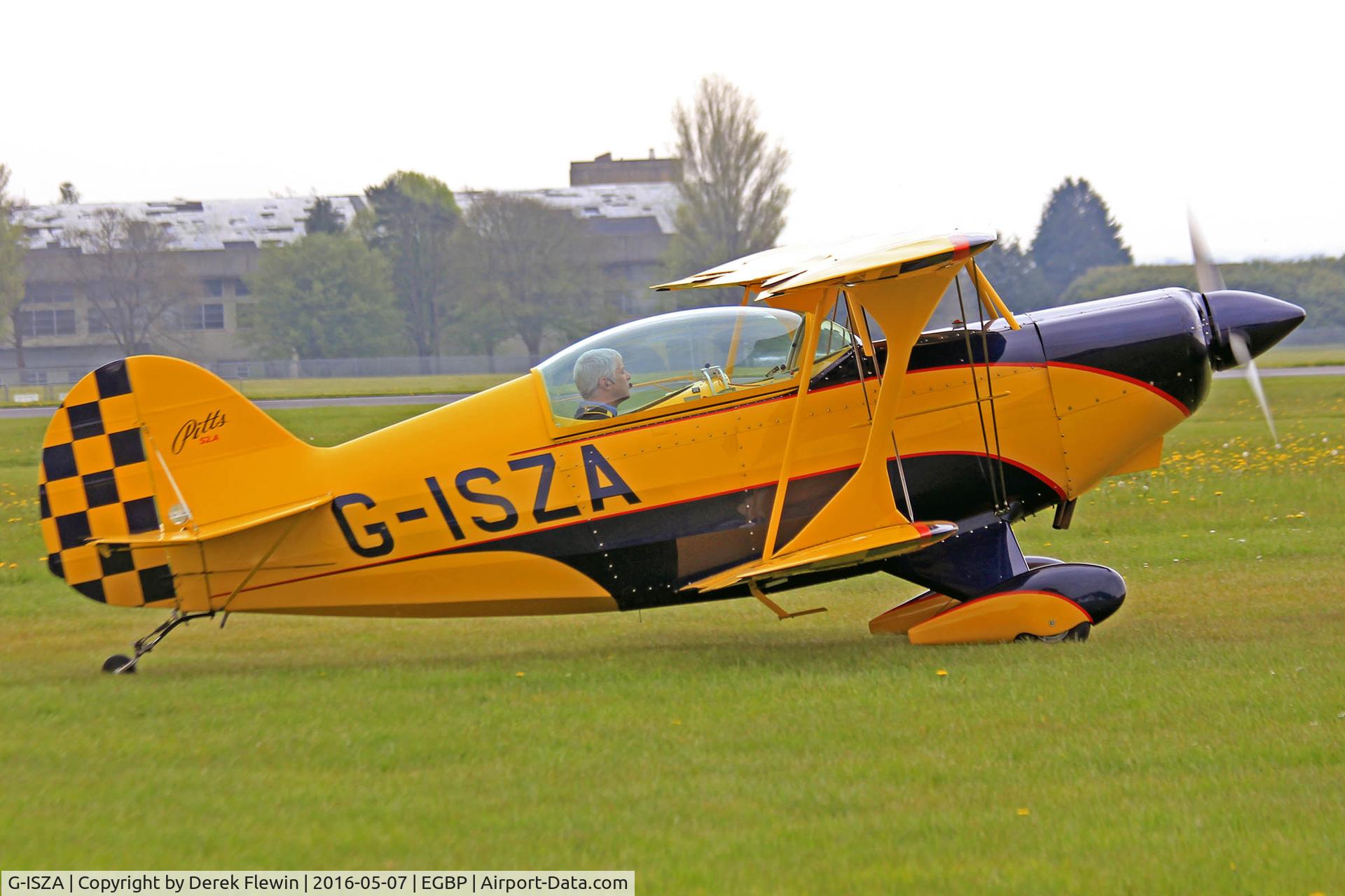 G-ISZA, 1977 Aerotek Pitts S-2A Special C/N 2137, Pitts Special, Kemble based, previously SE-GTX, G-BLVU, G-HISS, seen taxxing in.