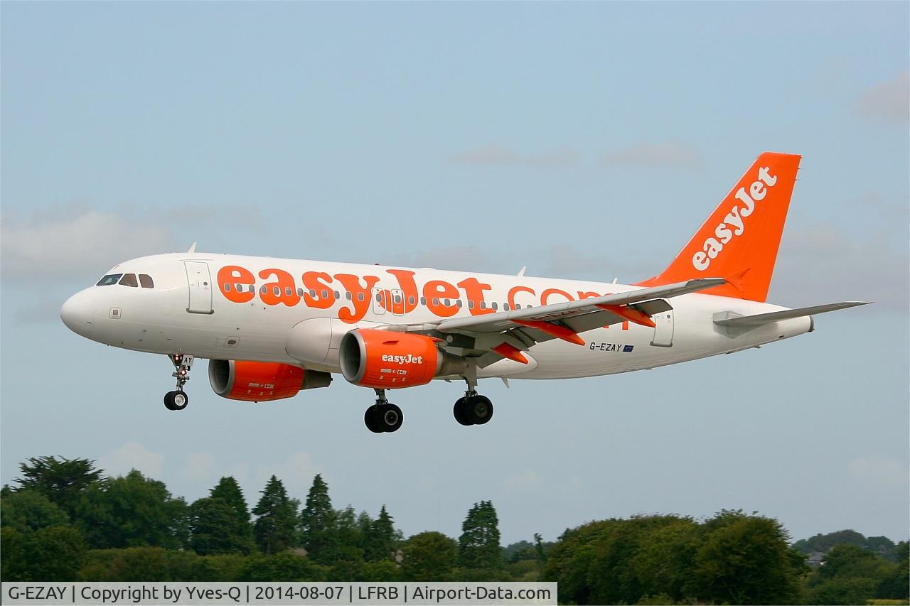 G-EZAY, 2006 Airbus A319-111 C/N 2827, Airbus A319-111, On final rwy 25L, Brest-Bretagne Airport (LFRB-BES)