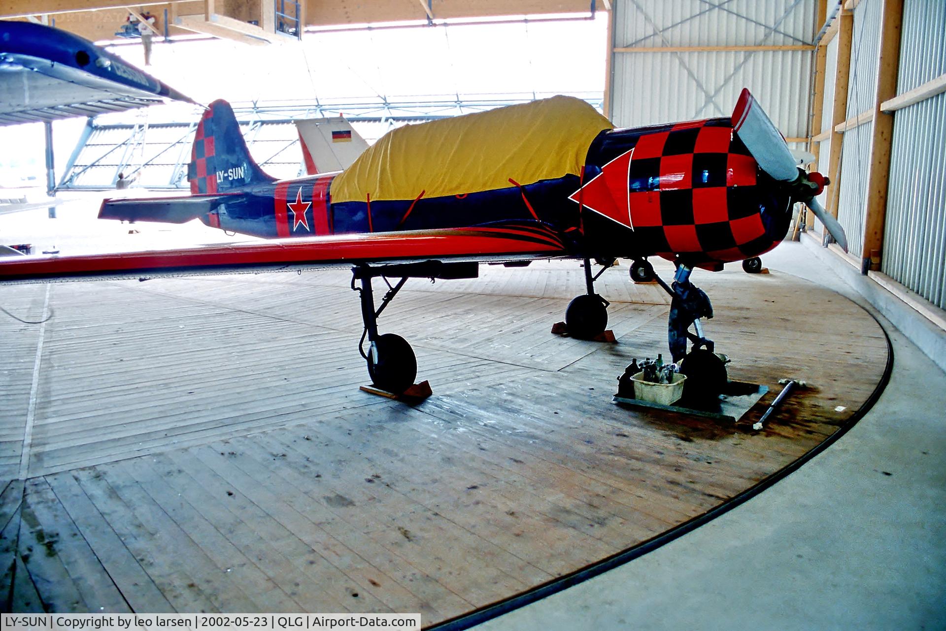LY-SUN, 1990 Yakovlev YAK-52 C/N 9010408, Landshut Germany 23.5.02