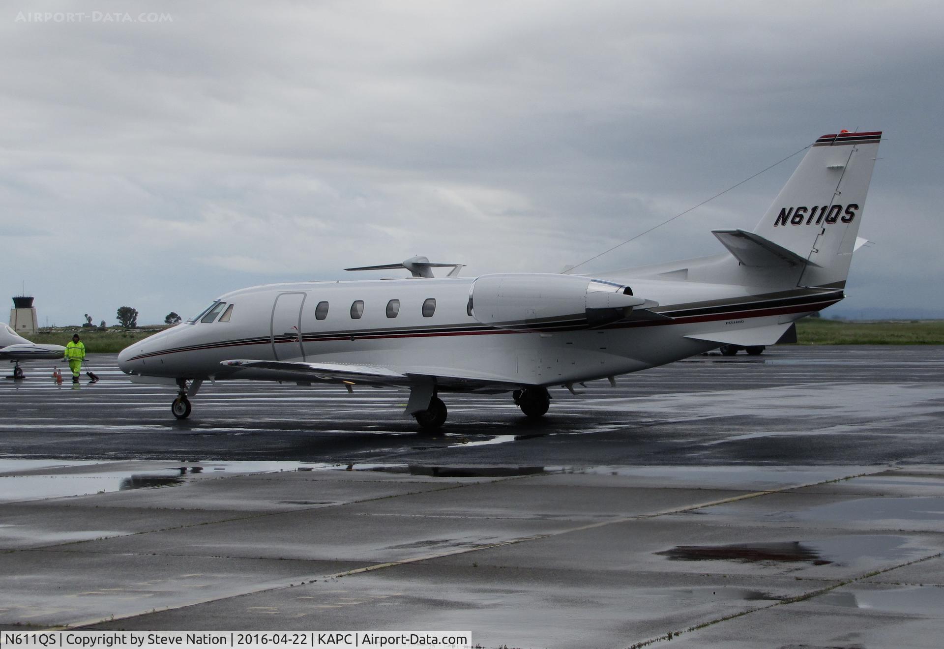 N611QS, 2005 Cessna 560XL Citation XLS C/N 560-5548, NetJets 2005 Cessna 560XL Citation Excel arriving from KLAS in the rain @  Napa County Airport, CA