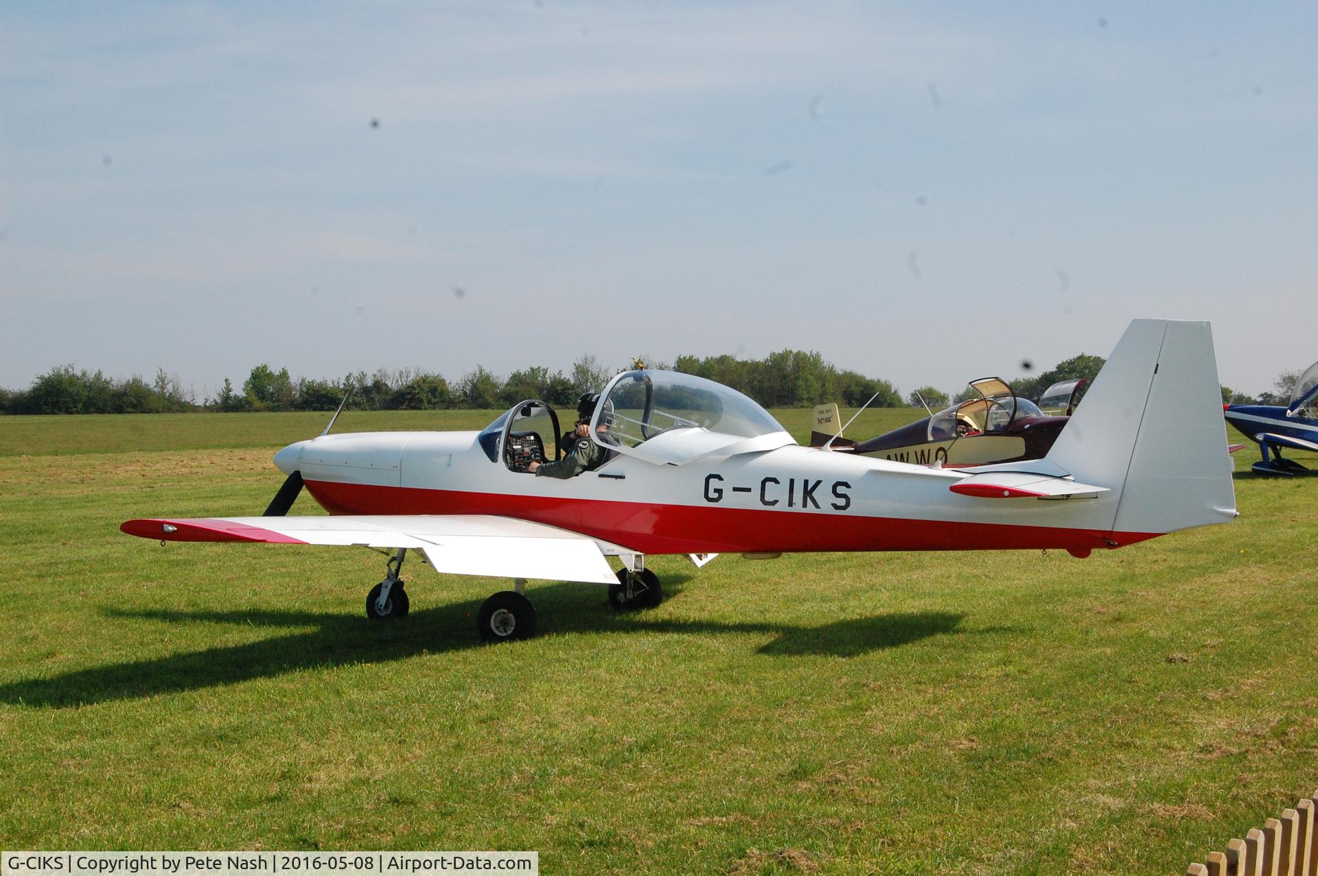 G-CIKS, 1989 Slingsby T-67M Firefly Mk2 C/N 2073, at Stow Maries, Sunday May 8th 2016