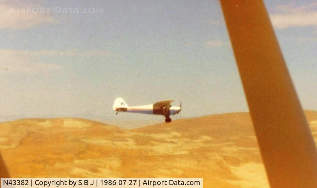 N43382, 1946 Taylorcraft BC12-D C/N 7041, 382 flying to Kalispell, Montana.