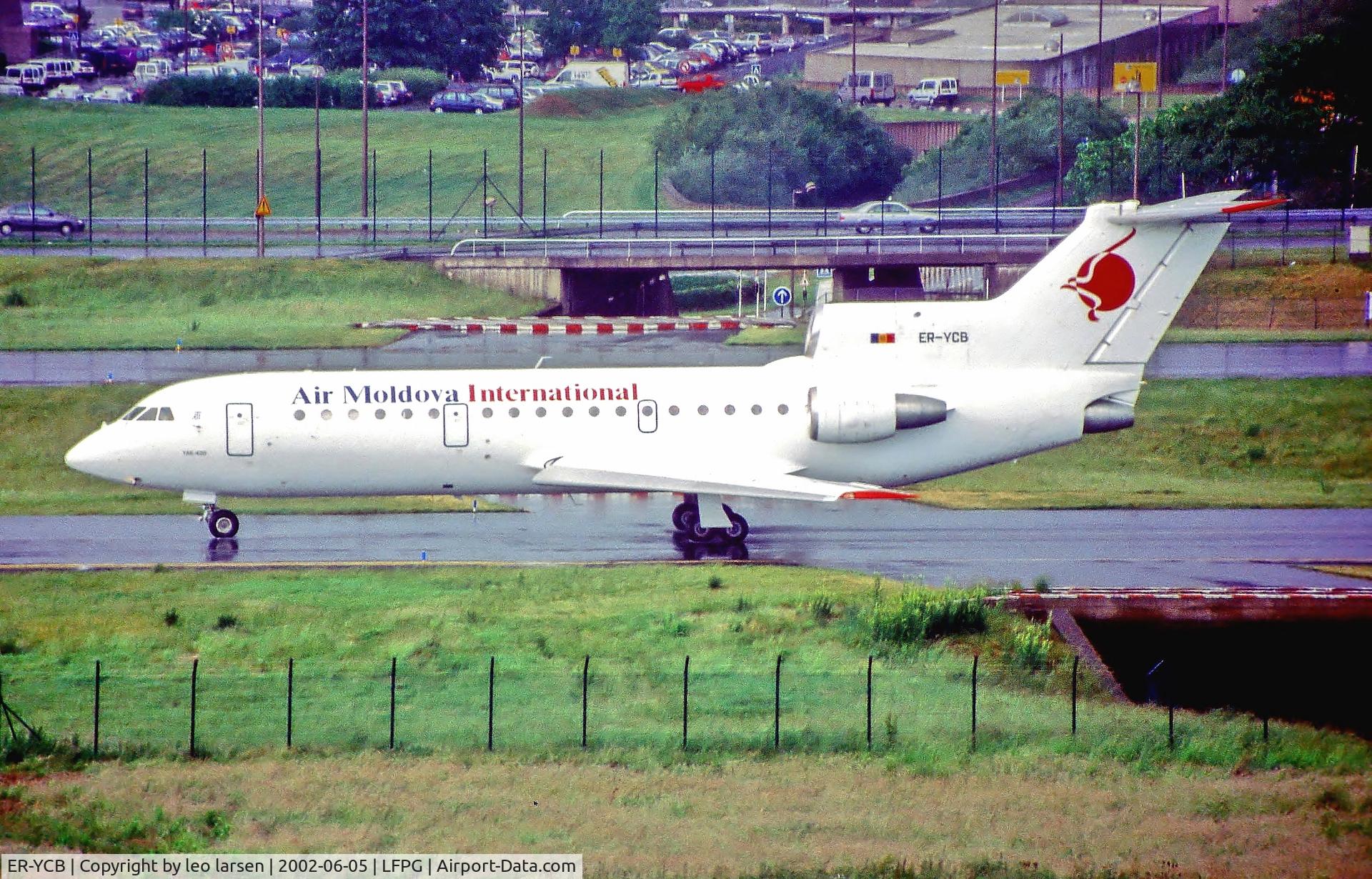 ER-YCB, 1993 Yakovlev Yak-42D C/N 4520424304017, Paris CDG 5.6.02