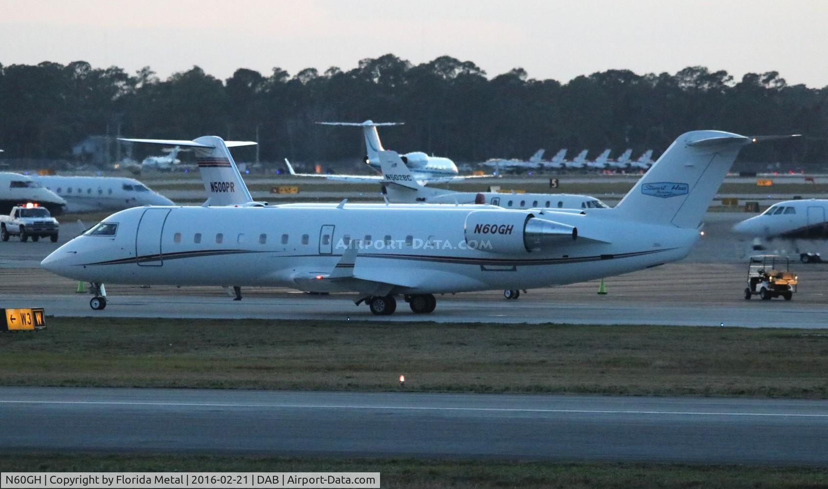 N60GH, 1998 Bombardier CRJ-200ER (CL-600-2B19) C/N 7274, Gene Haas Racing