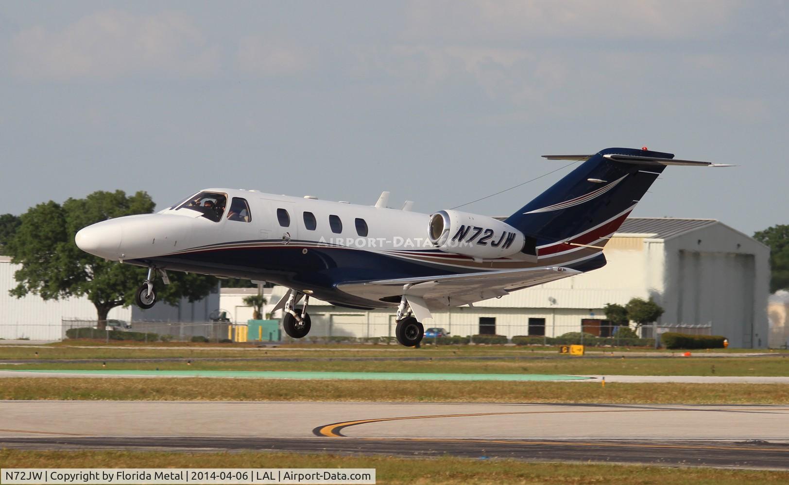 N72JW, 2000 Cessna 525 CitationJet CJ1 C/N 525-0406, Citation 525