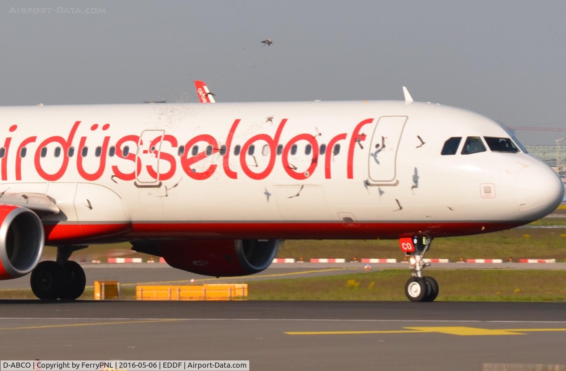 D-ABCO, 2015 Airbus A321-211 C/N 6501, Bird strike!