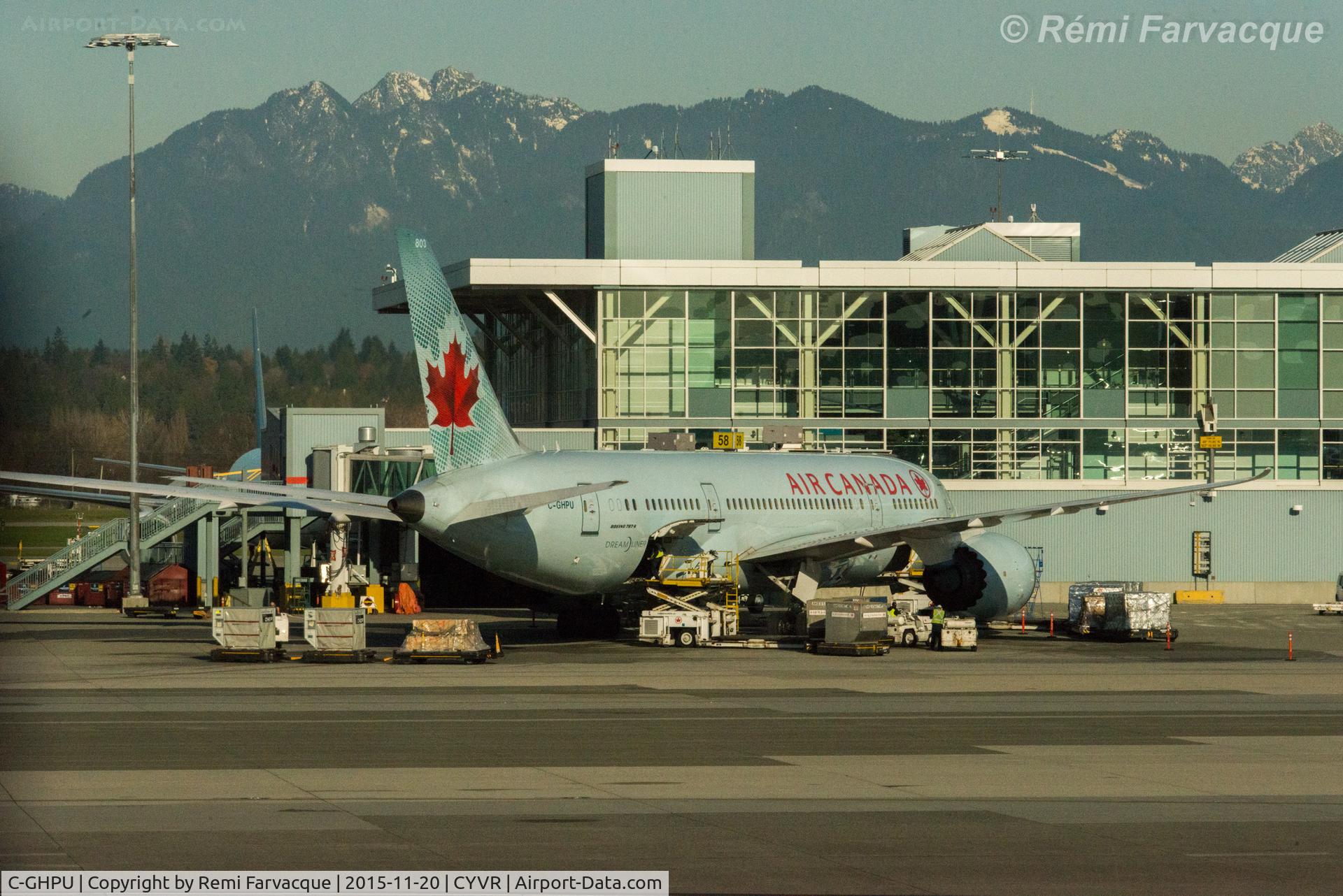 C-GHPU, 2014 Boeing 787-8 Dreamliner C/N 35259, Parked at international.
