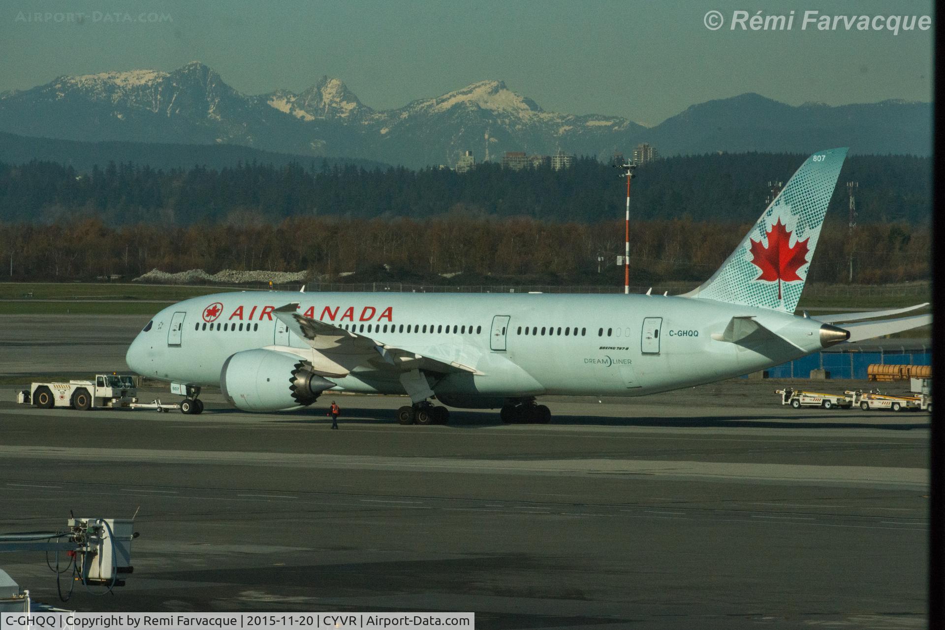 C-GHQQ, 2014 Boeing 787-8 Dreamliner C/N 35263, Push-back in international