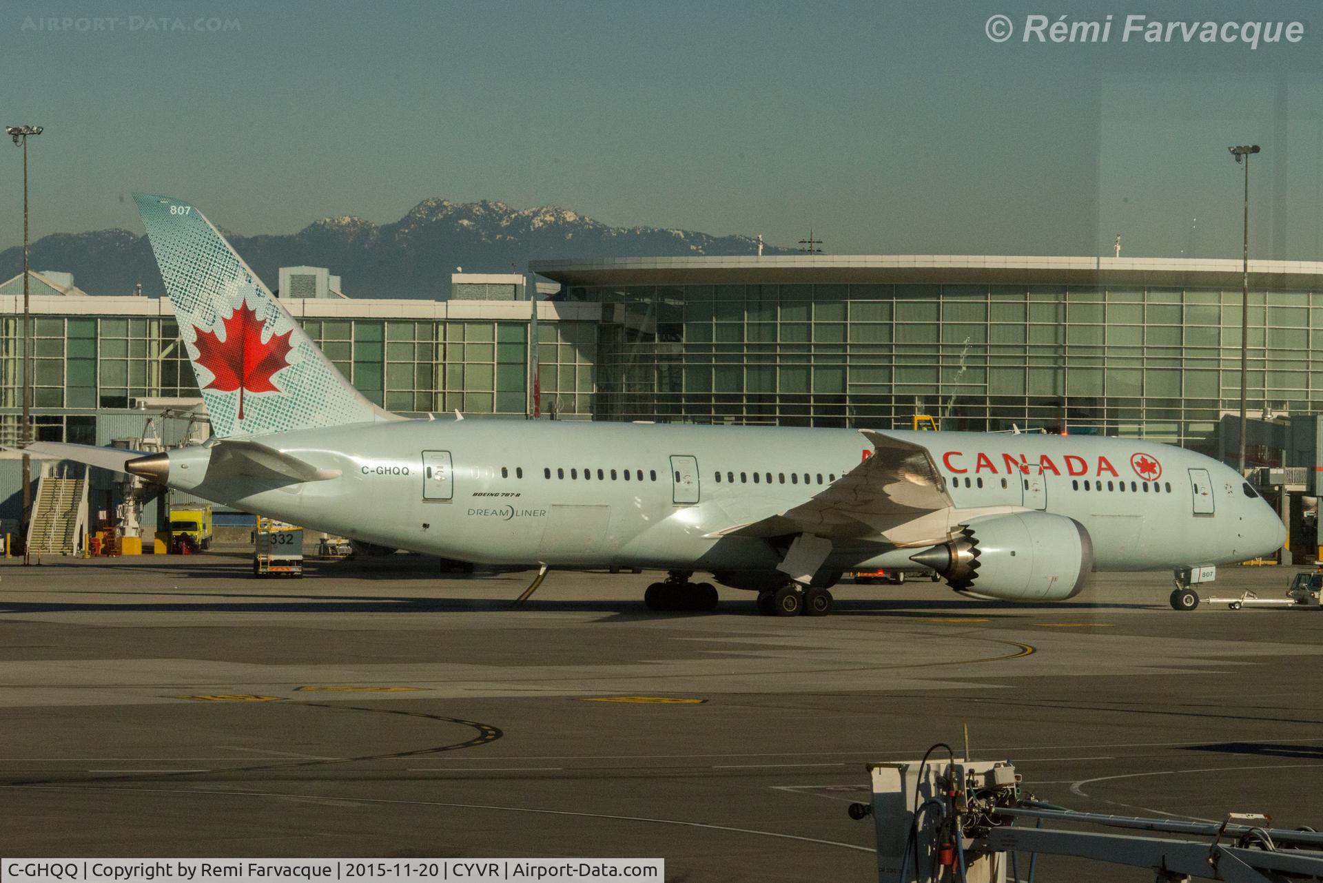 C-GHQQ, 2014 Boeing 787-8 Dreamliner C/N 35263, Tow into gate at International terminal
