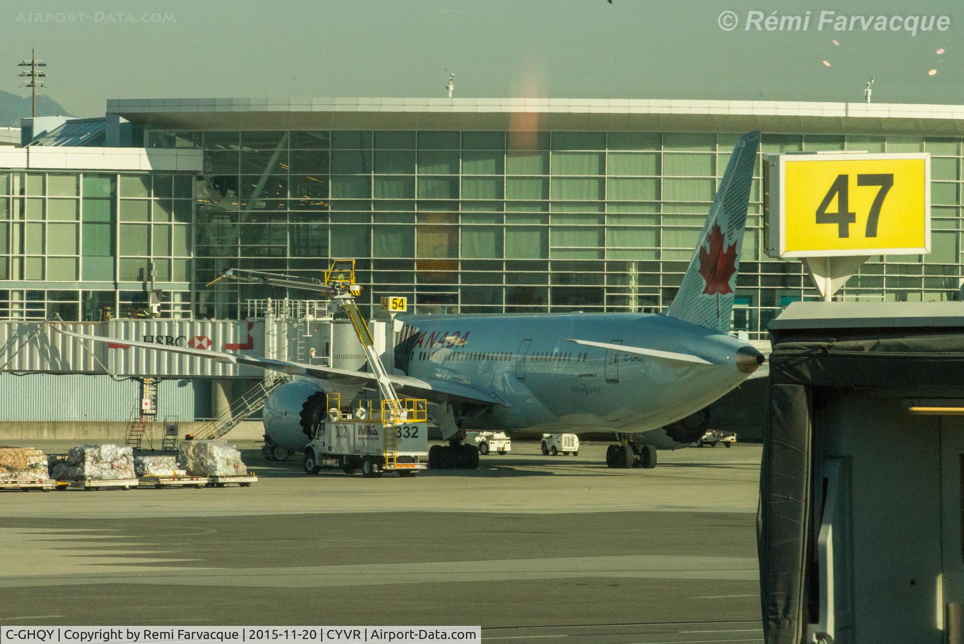 C-GHQY, 2015 Boeing 787-8 Dreamliner Dreamliner C/N 35264, Parked at International terminal